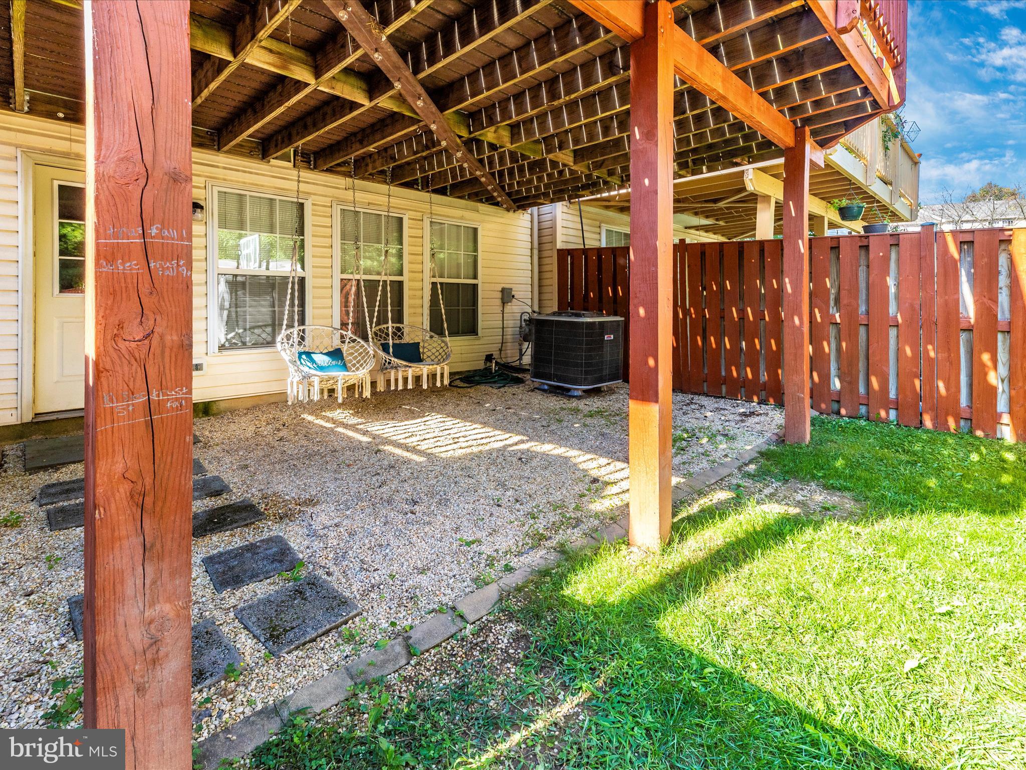 WELLINGTON TRACE - Residential