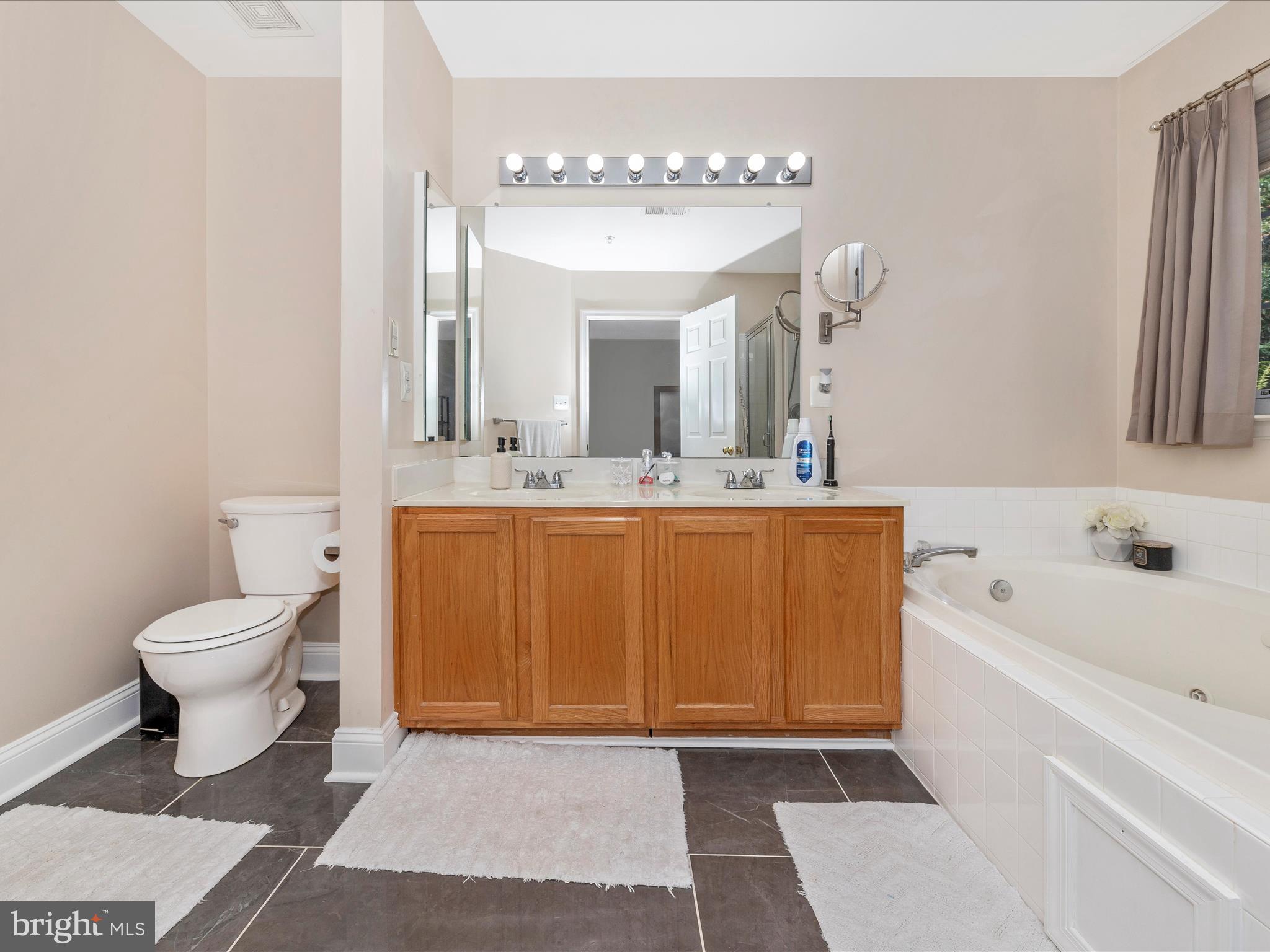 WELLINGTON TRACE - Residential