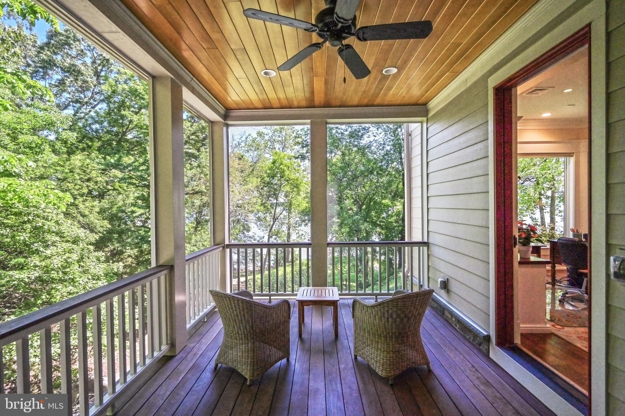 HALLOWING POINT RIVER ESTATES - Residential