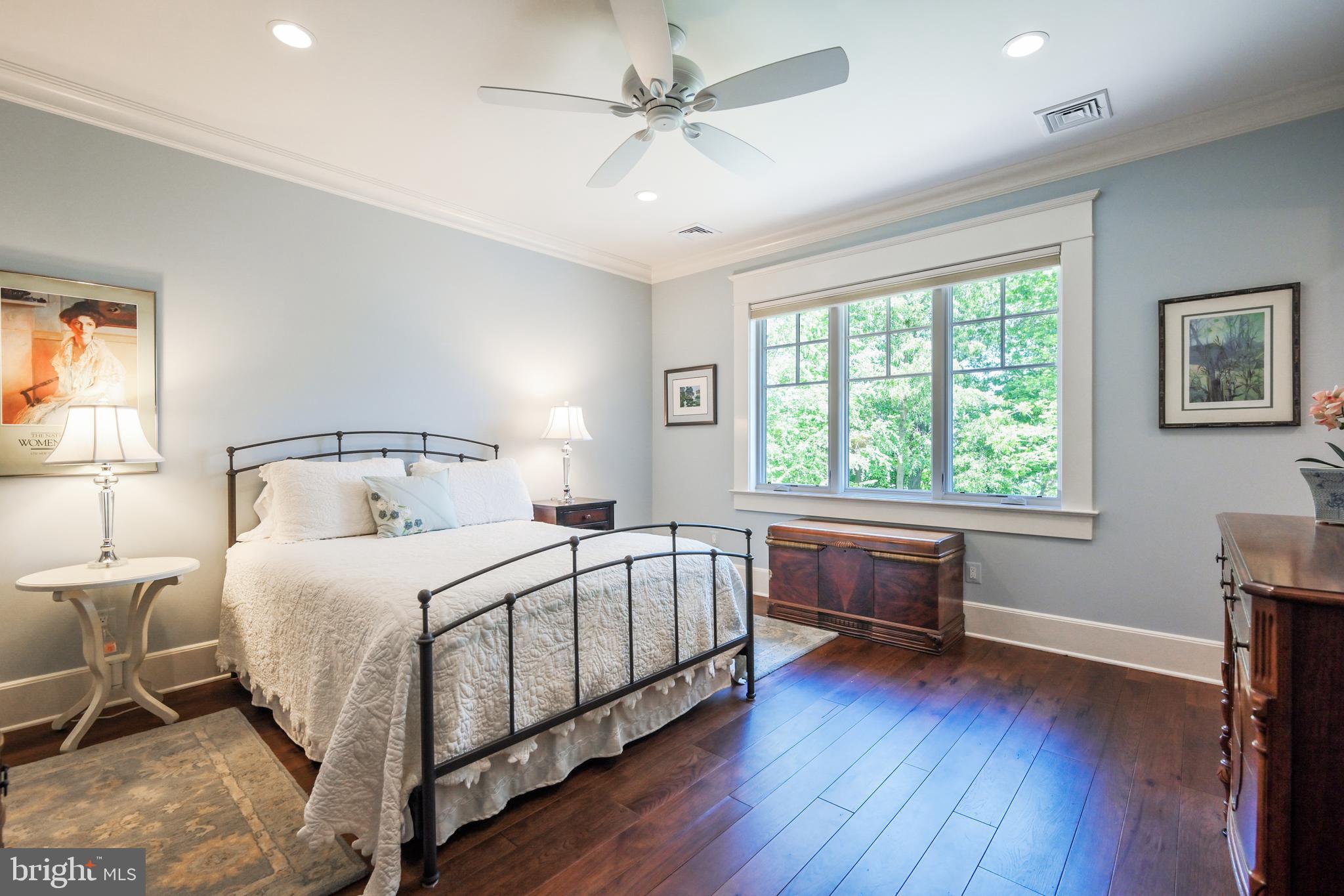 HALLOWING POINT RIVER ESTATES - Residential