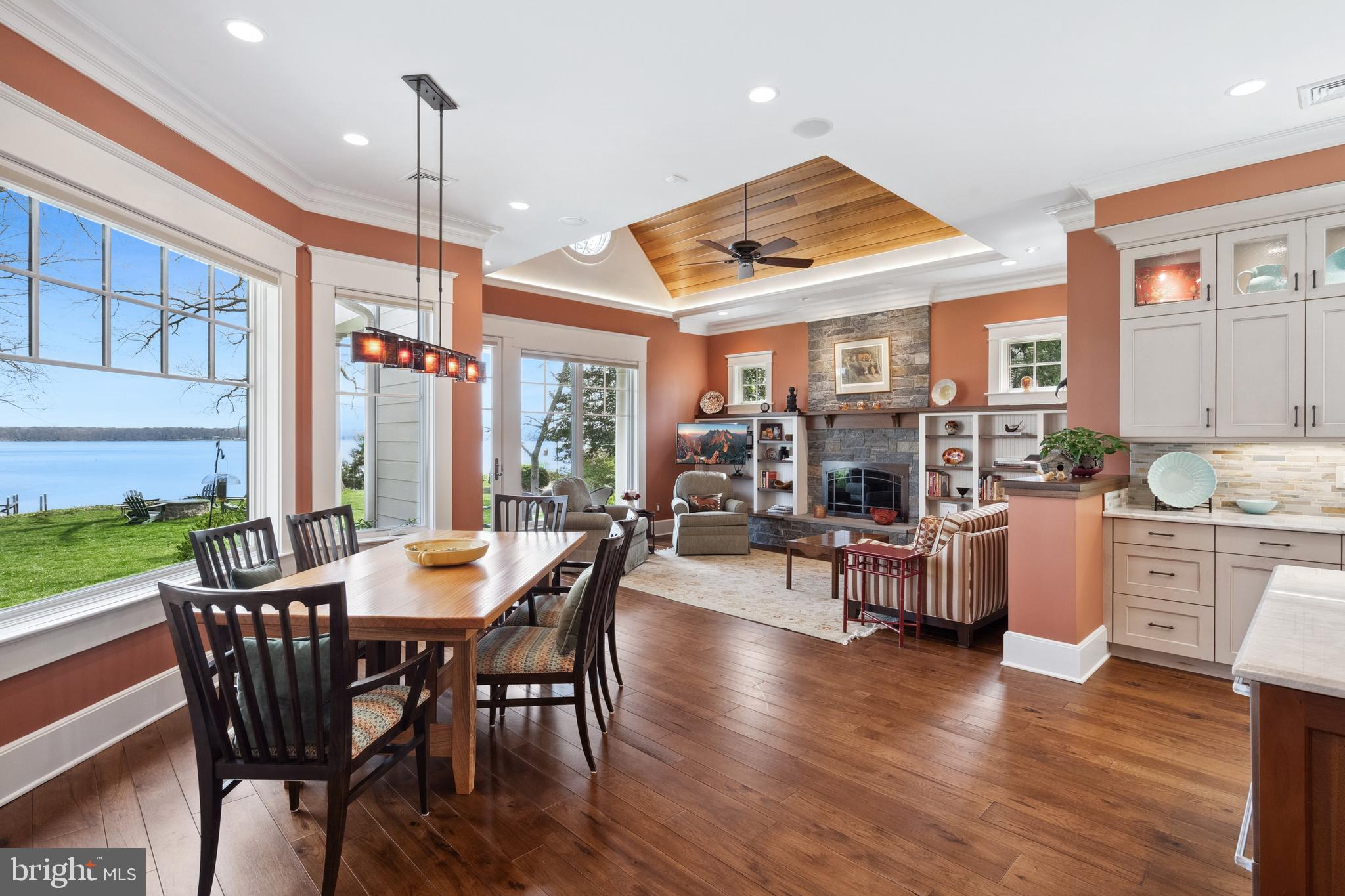 HALLOWING POINT RIVER ESTATES - Residential