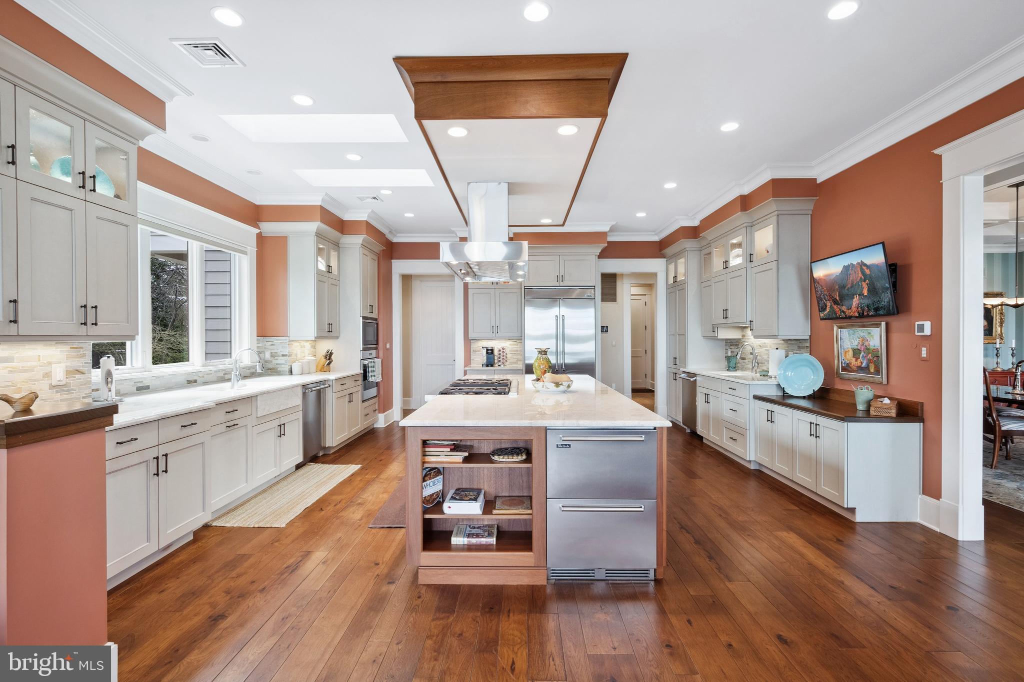 HALLOWING POINT RIVER ESTATES - Residential