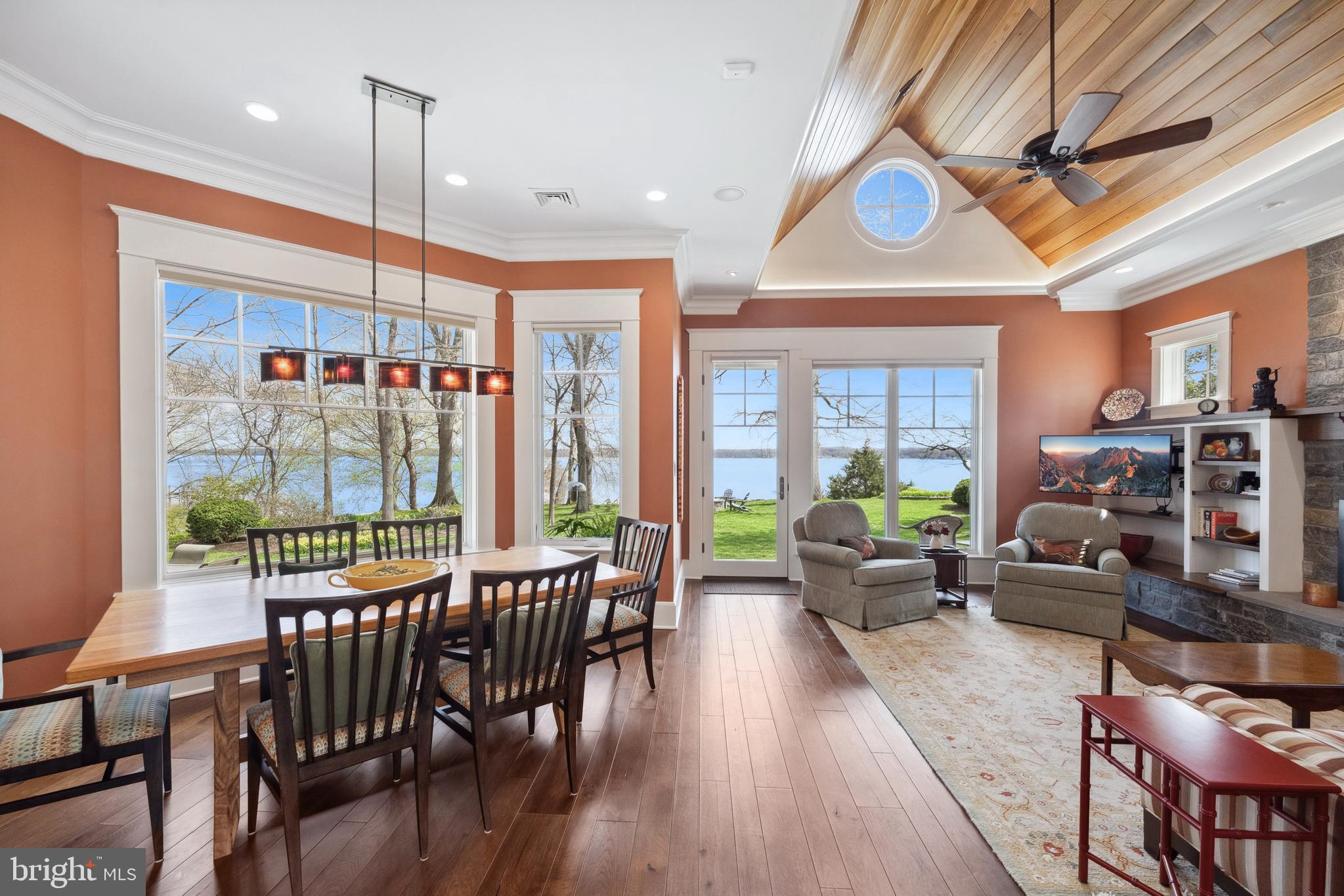 HALLOWING POINT RIVER ESTATES - Residential