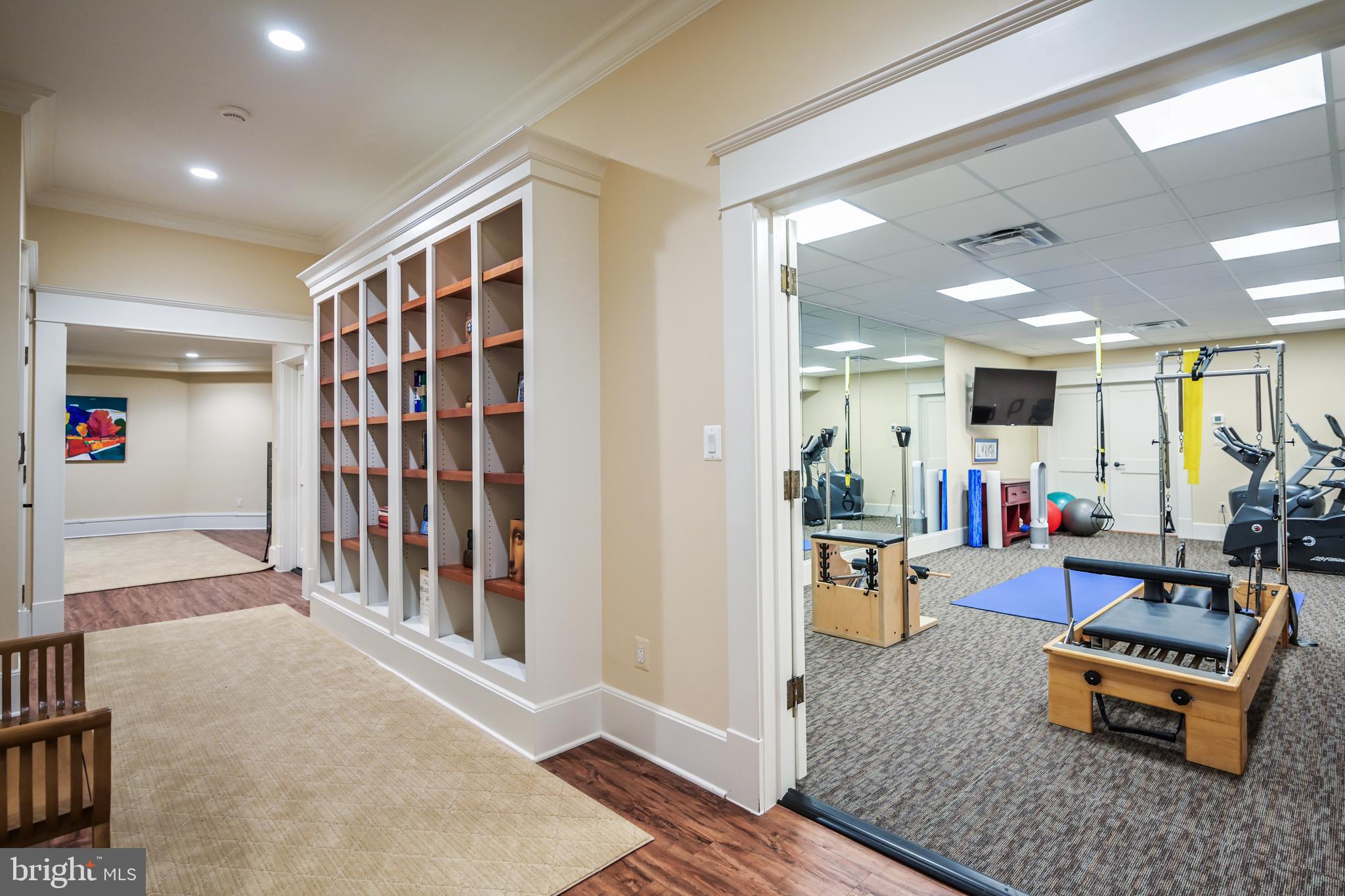 HALLOWING POINT RIVER ESTATES - Residential