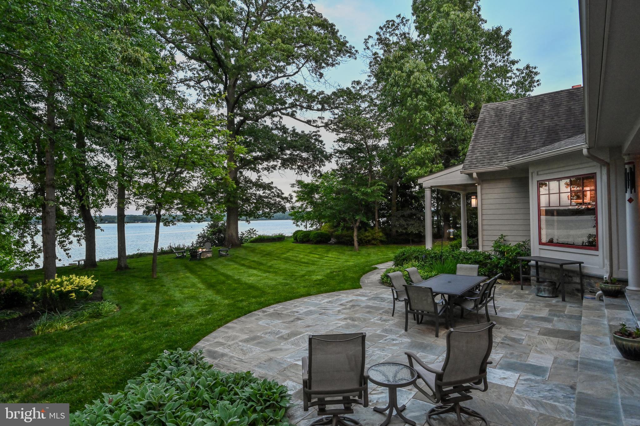 HALLOWING POINT RIVER ESTATES - Residential