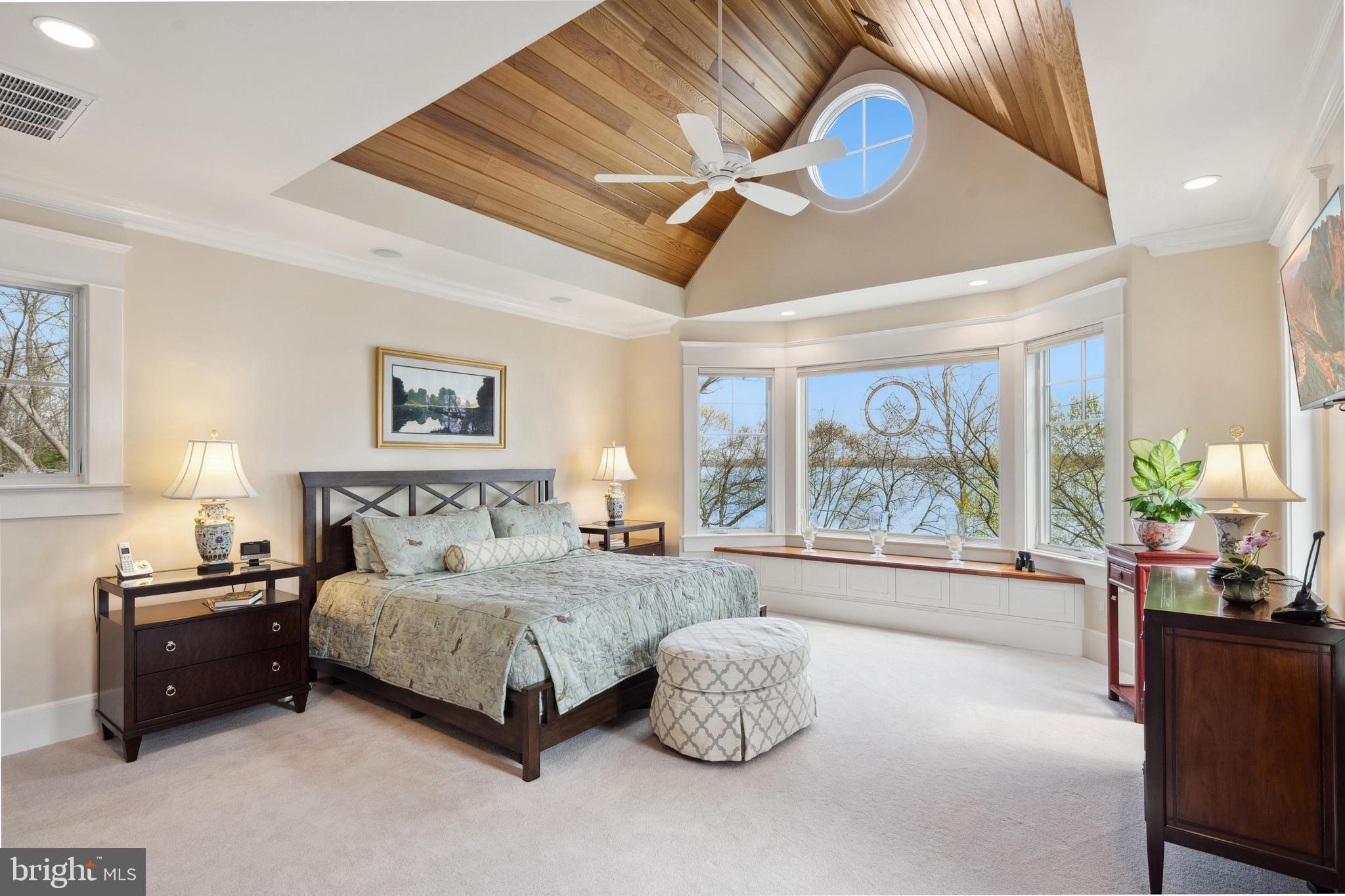 HALLOWING POINT RIVER ESTATES - Residential