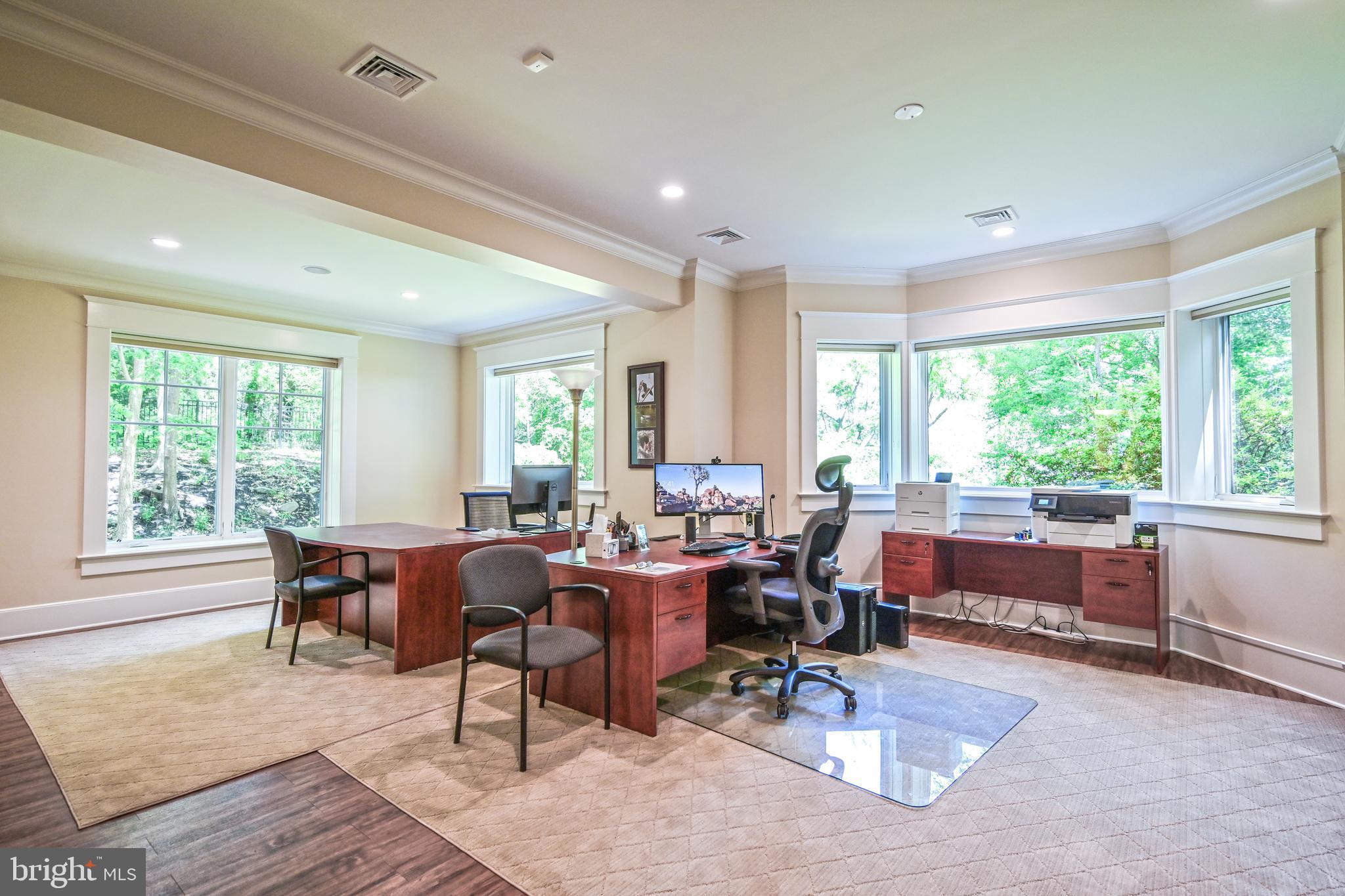 HALLOWING POINT RIVER ESTATES - Residential