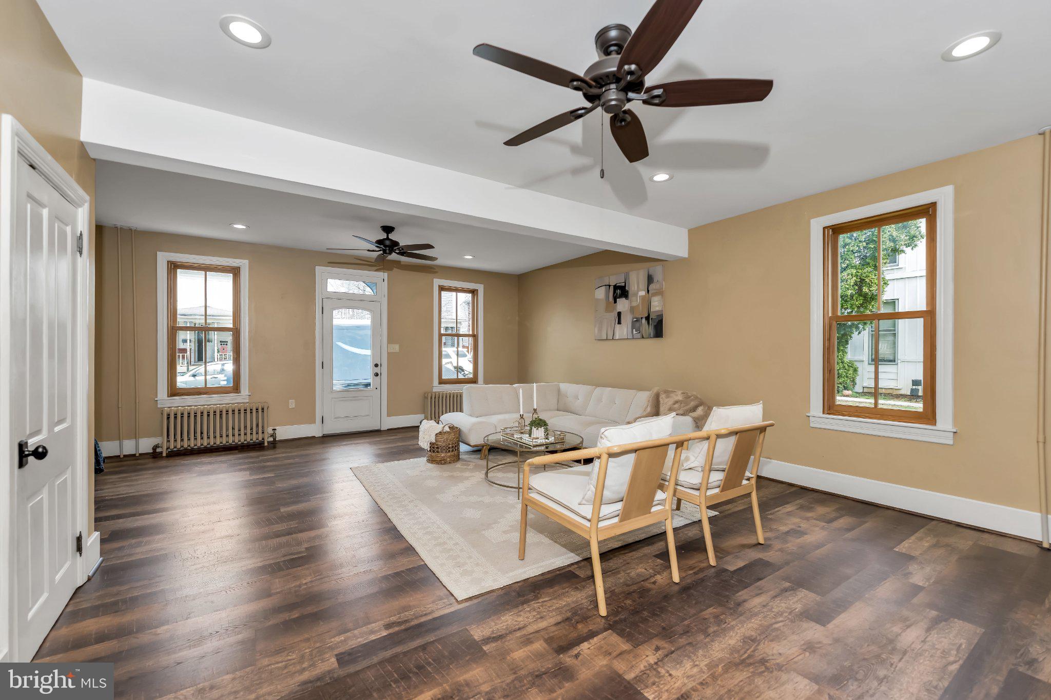 MECHANICSBURG BOROUGH - Residential