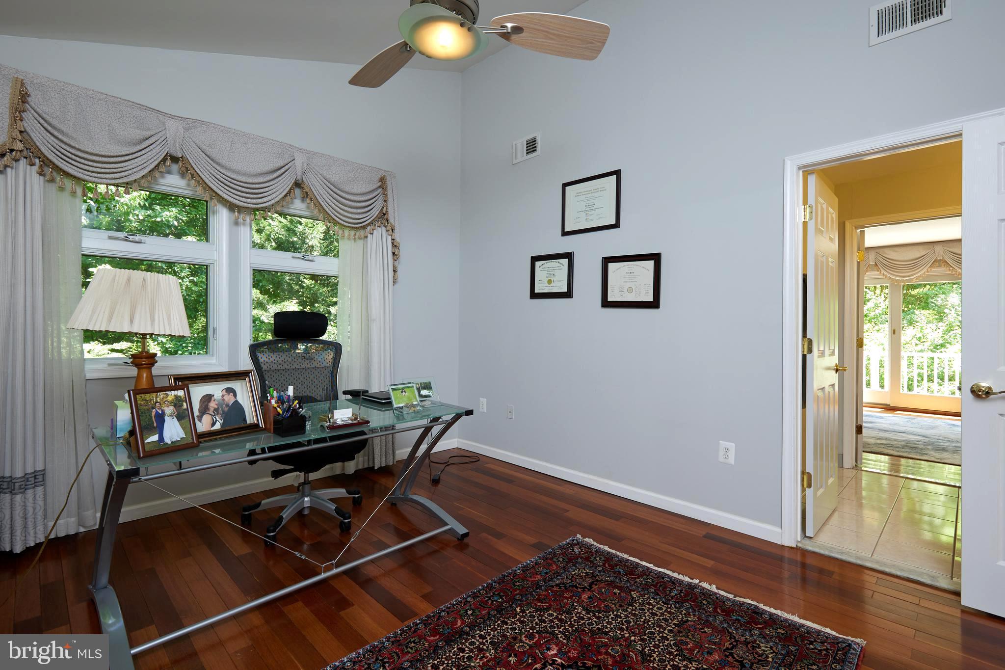 CONGRESSIONAL COUNTRY CLUB ESTATES - Residential