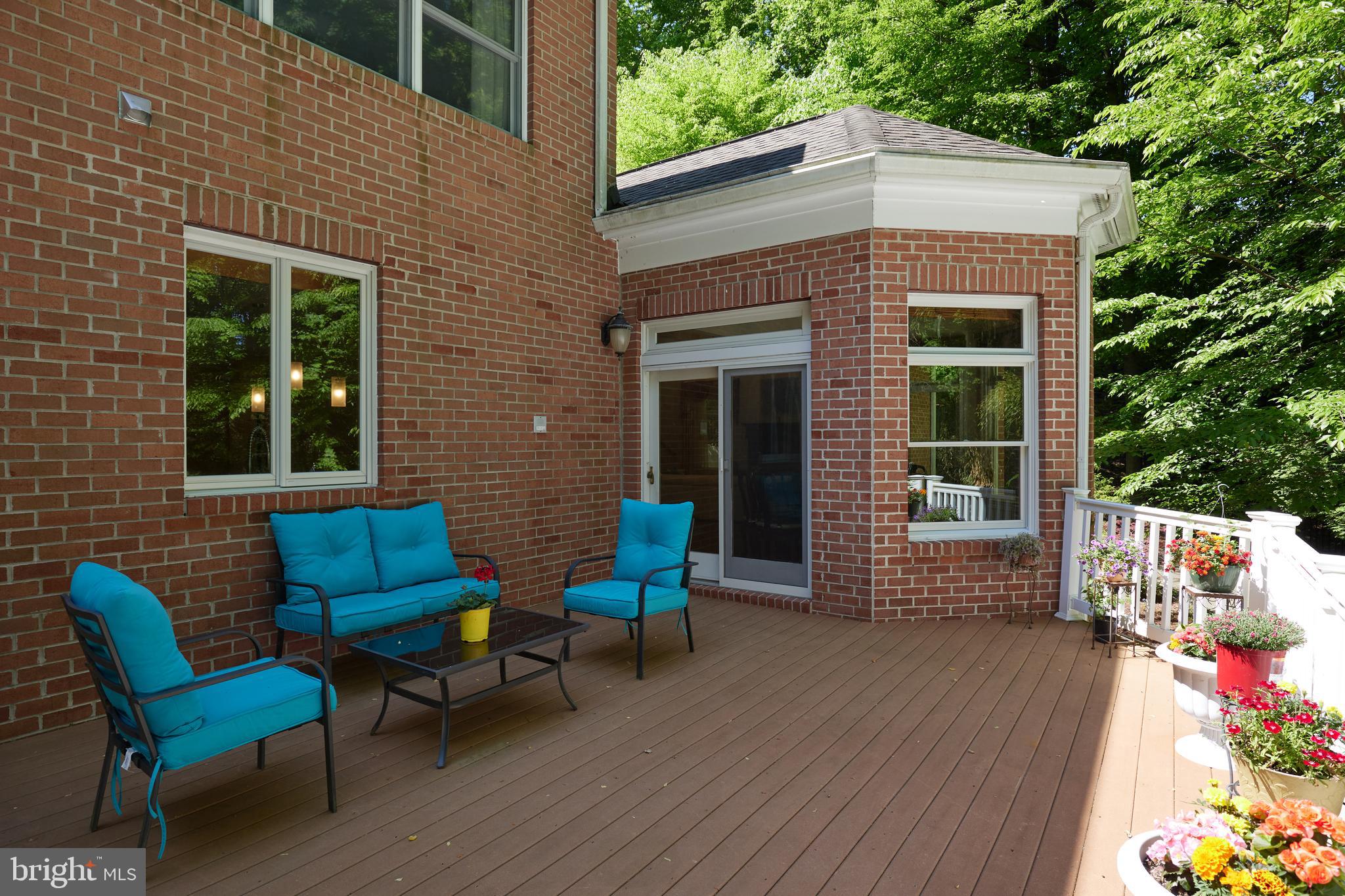 CONGRESSIONAL COUNTRY CLUB ESTATES - Residential