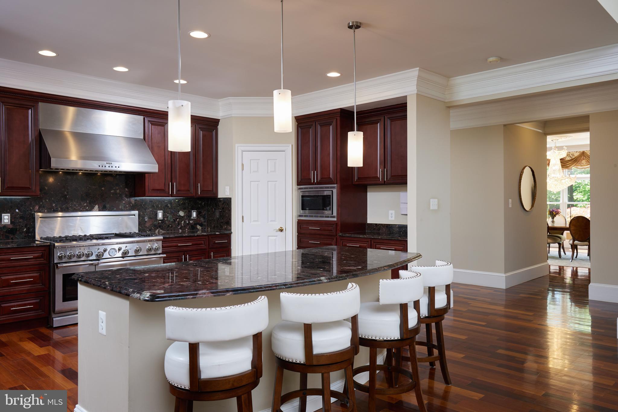 CONGRESSIONAL COUNTRY CLUB ESTATES - Residential