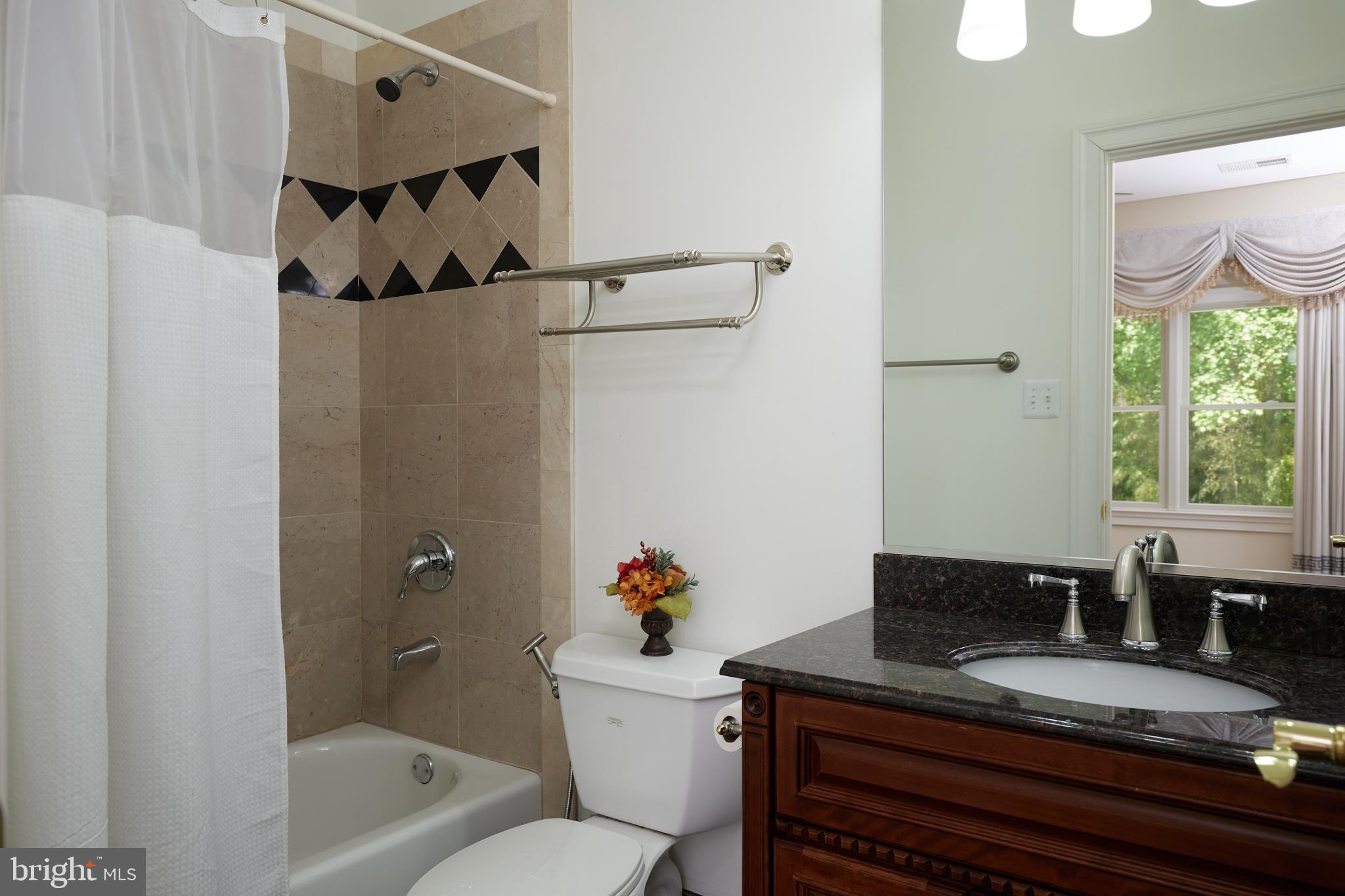 CONGRESSIONAL COUNTRY CLUB ESTATES - Residential