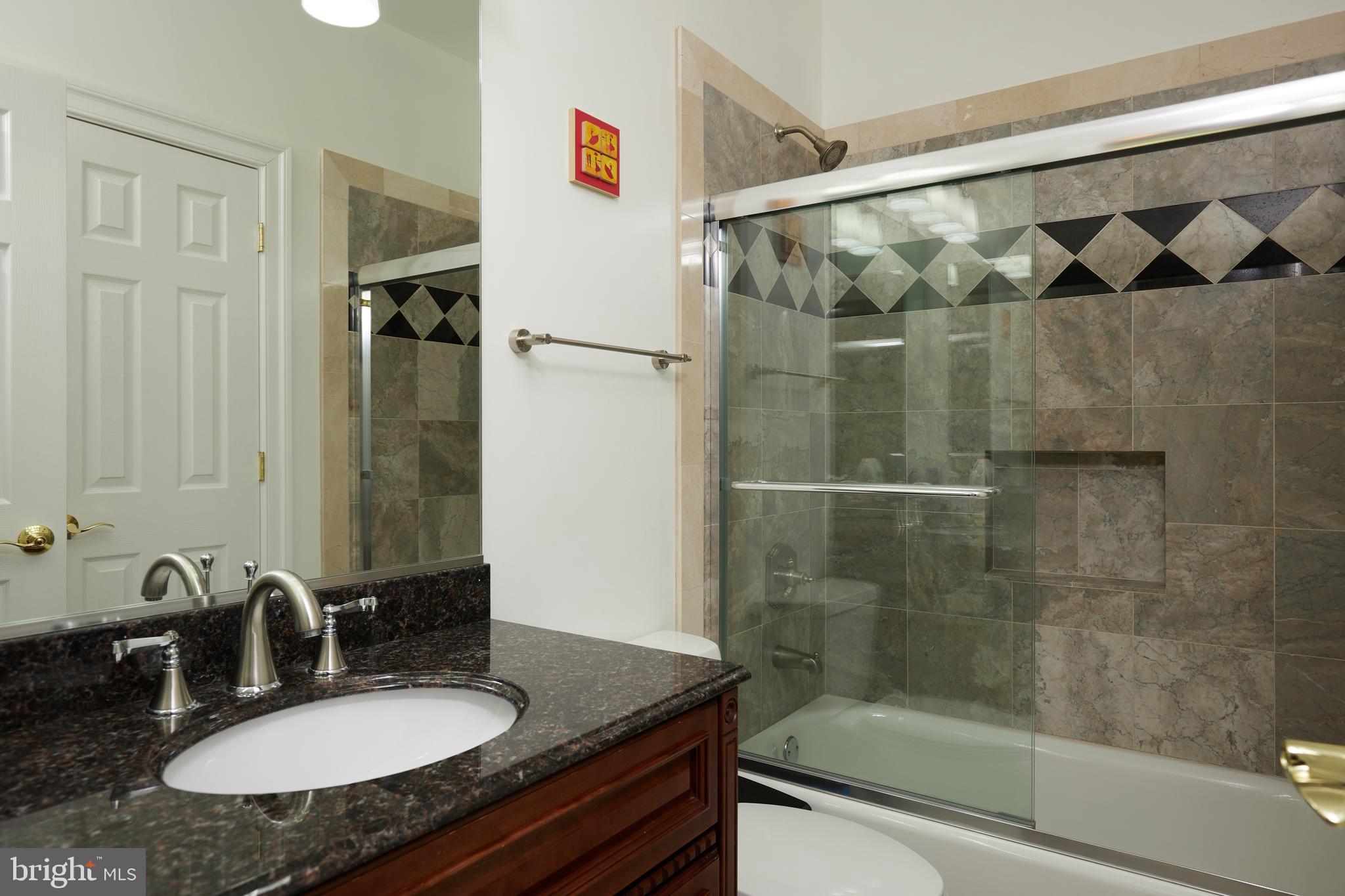 CONGRESSIONAL COUNTRY CLUB ESTATES - Residential