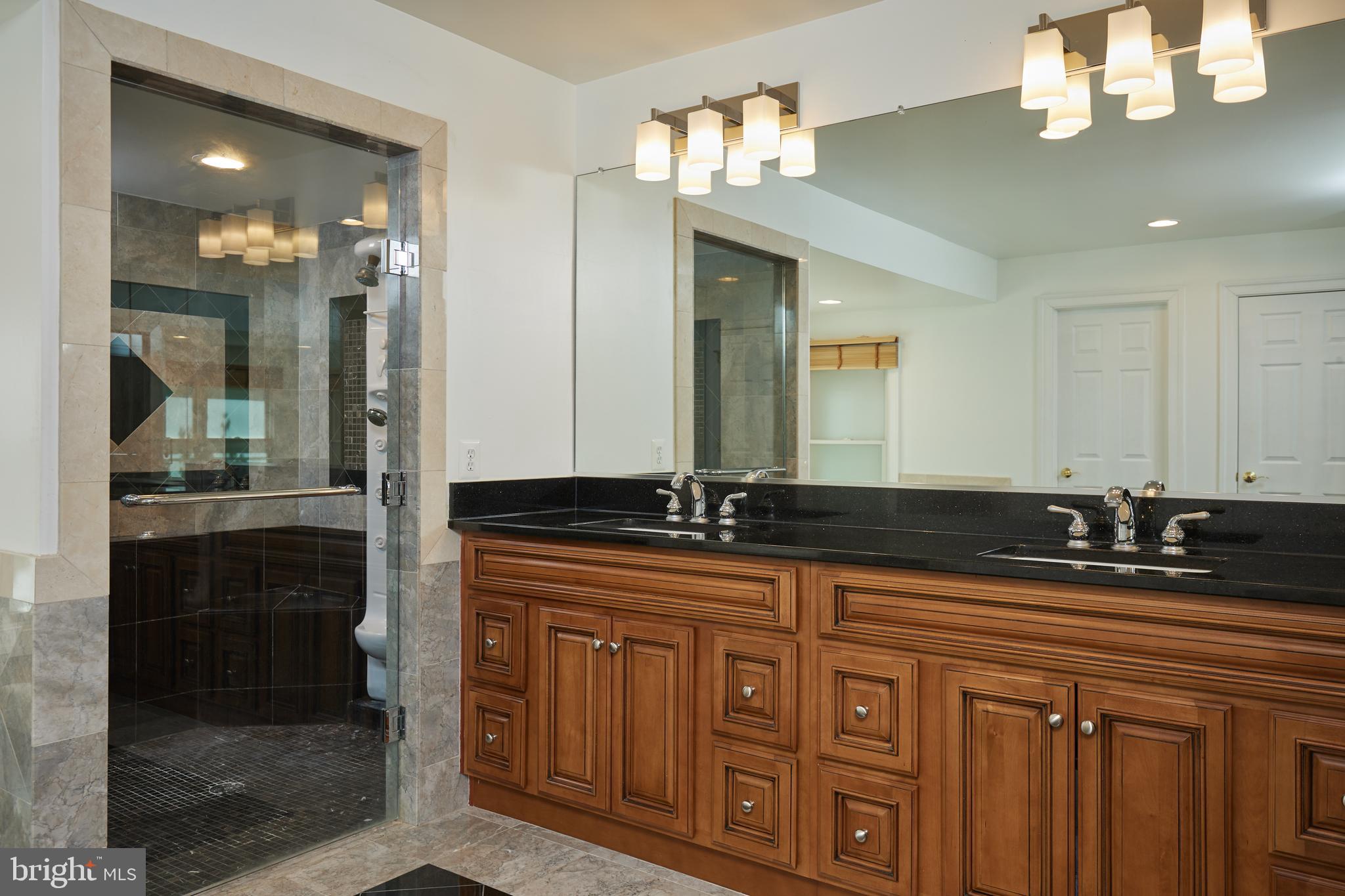 CONGRESSIONAL COUNTRY CLUB ESTATES - Residential