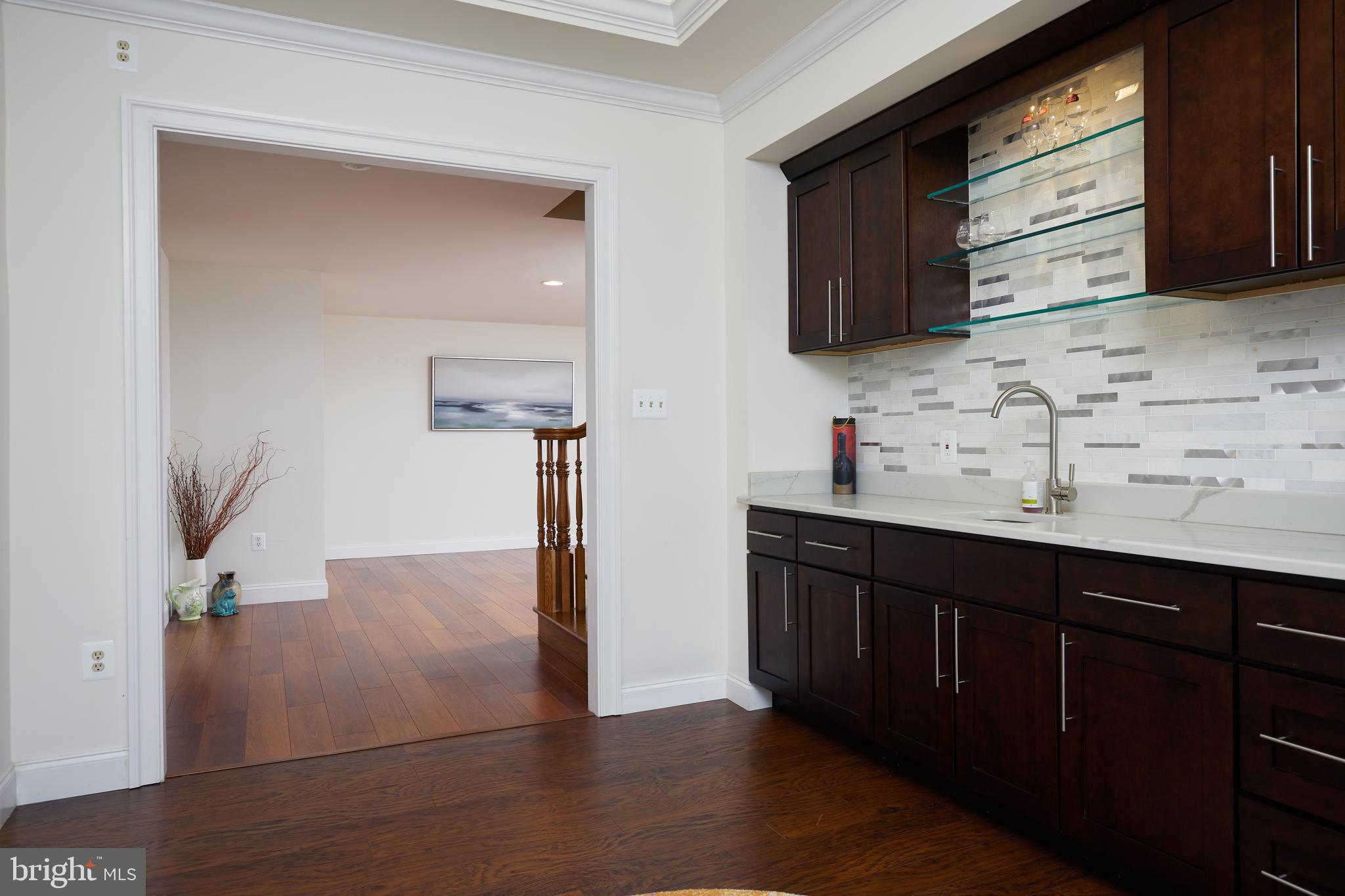 CONGRESSIONAL COUNTRY CLUB ESTATES - Residential