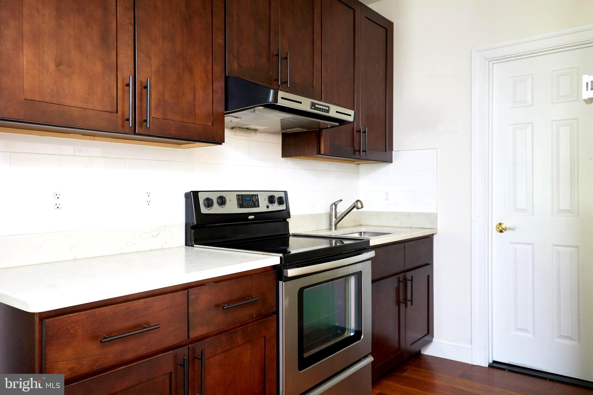 CONGRESSIONAL COUNTRY CLUB ESTATES - Residential