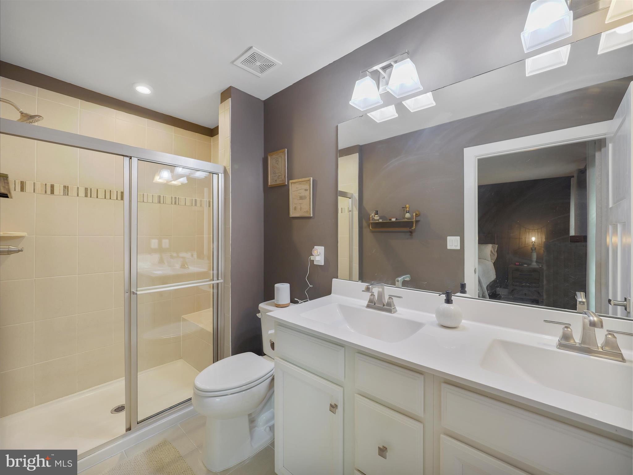 THE LAKES AT MARTINSBURG - Residential