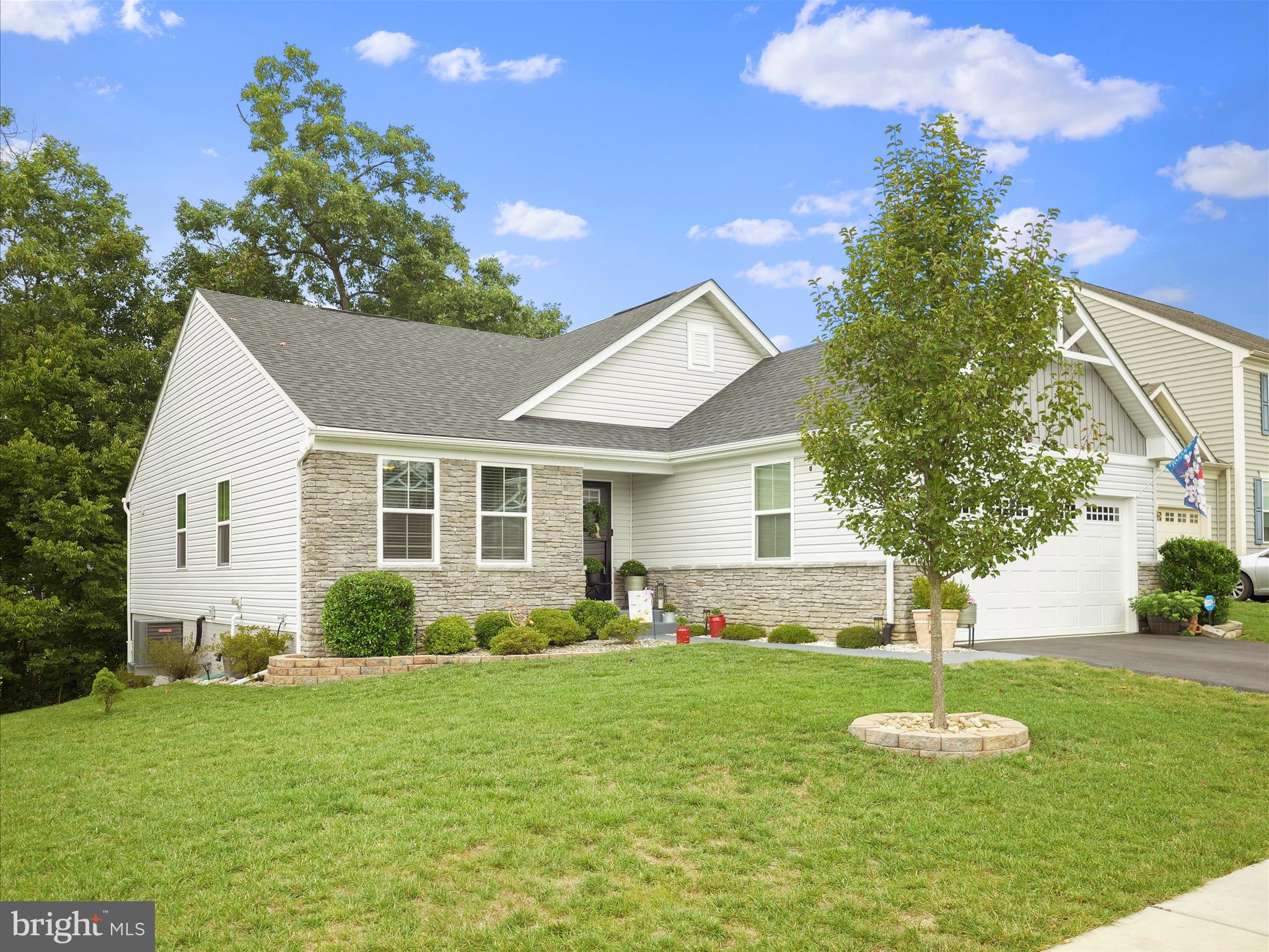 THE LAKES AT MARTINSBURG - Residential