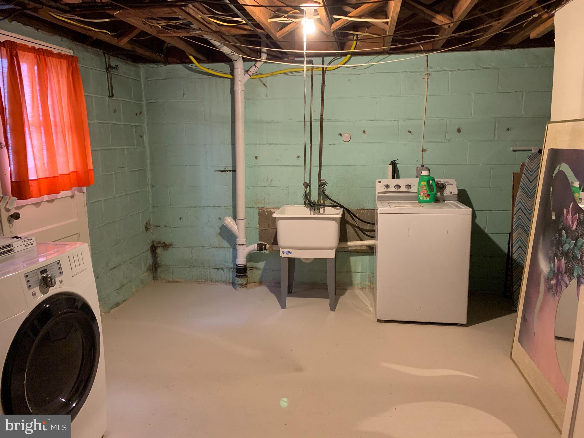 YALE HEIGHTS - Residential Lease