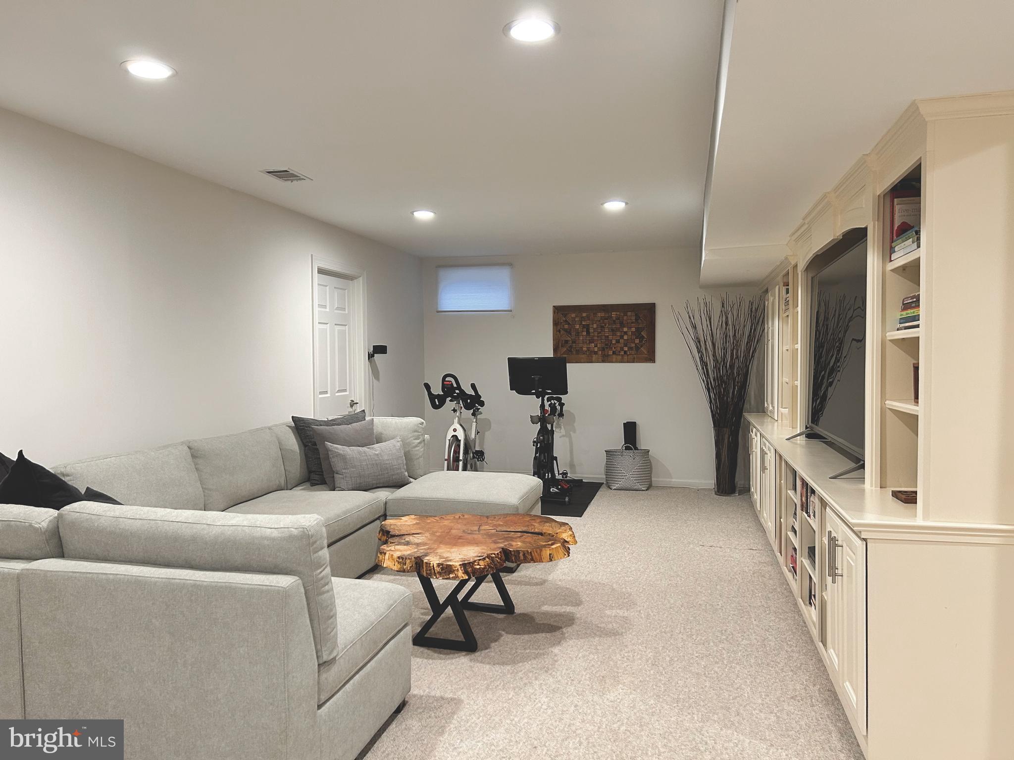 KENTLANDS HILL DISTRICT - Residential