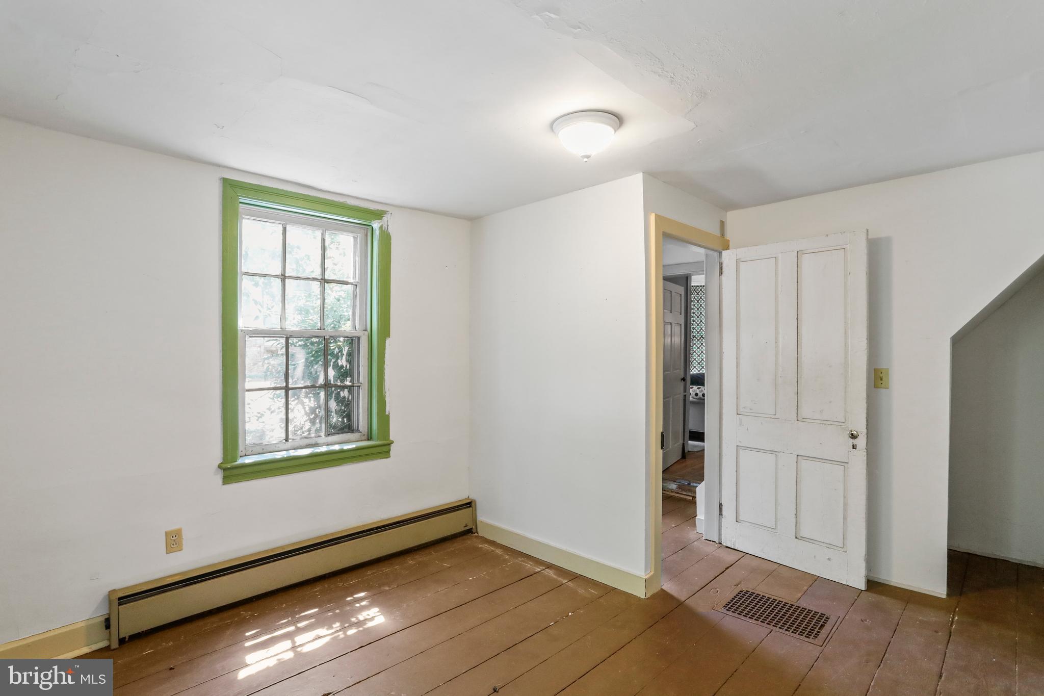 LEITERSBURG - Residential