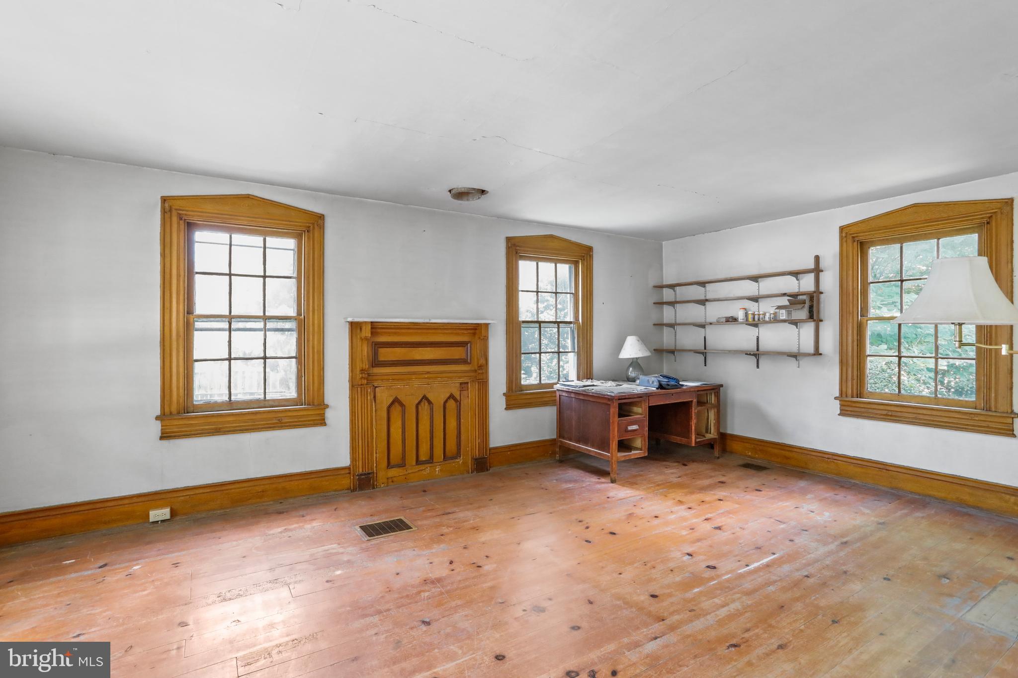 LEITERSBURG - Residential