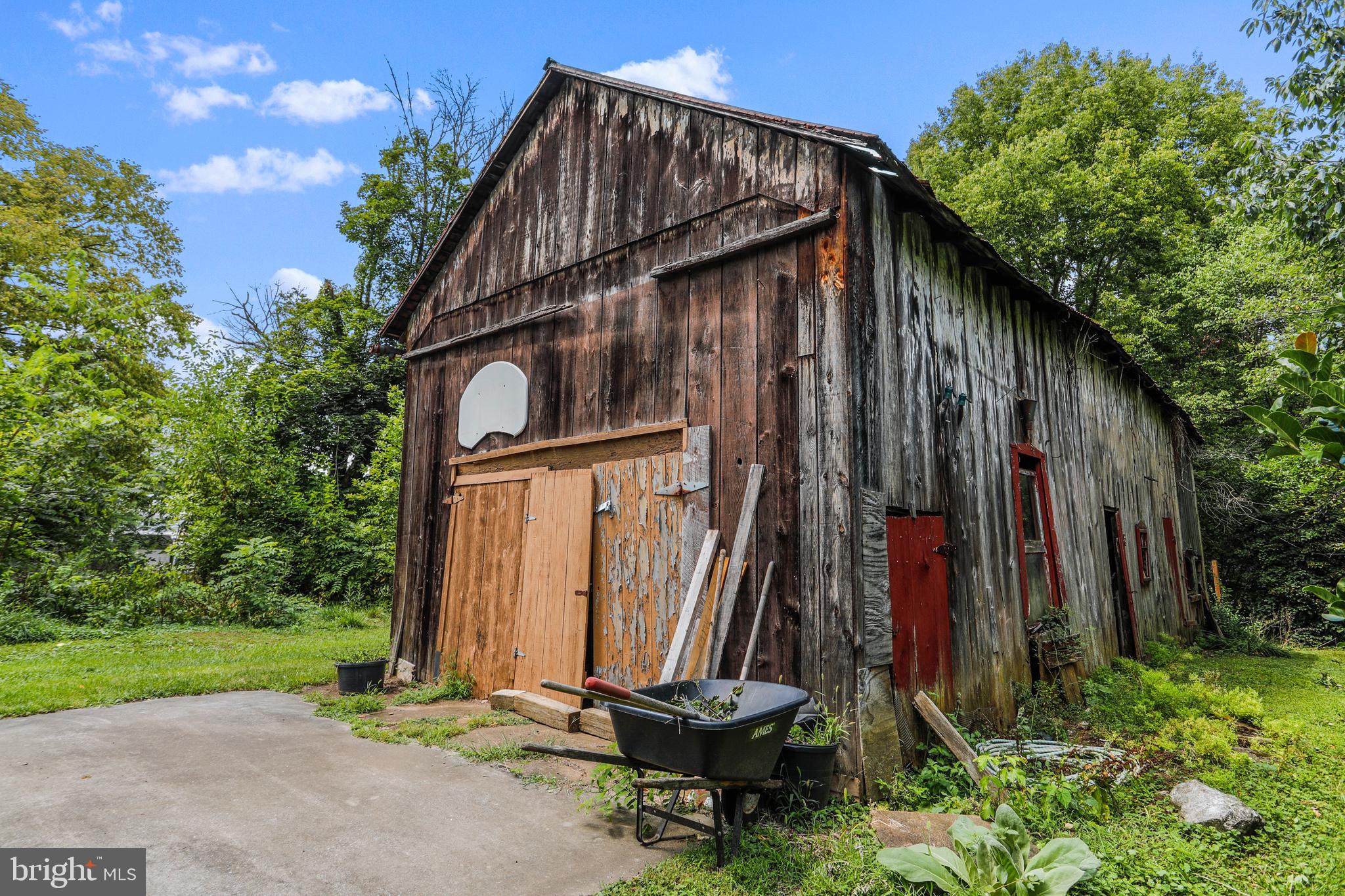 LEITERSBURG - Residential