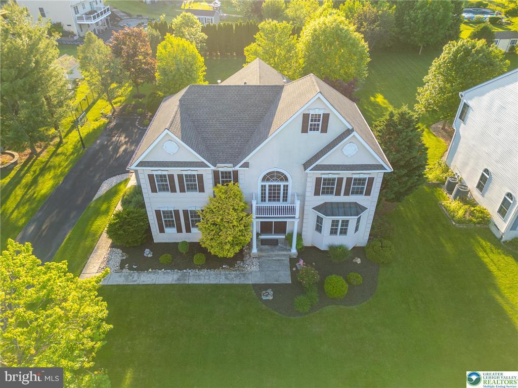3423 COURTNEY DRIVE