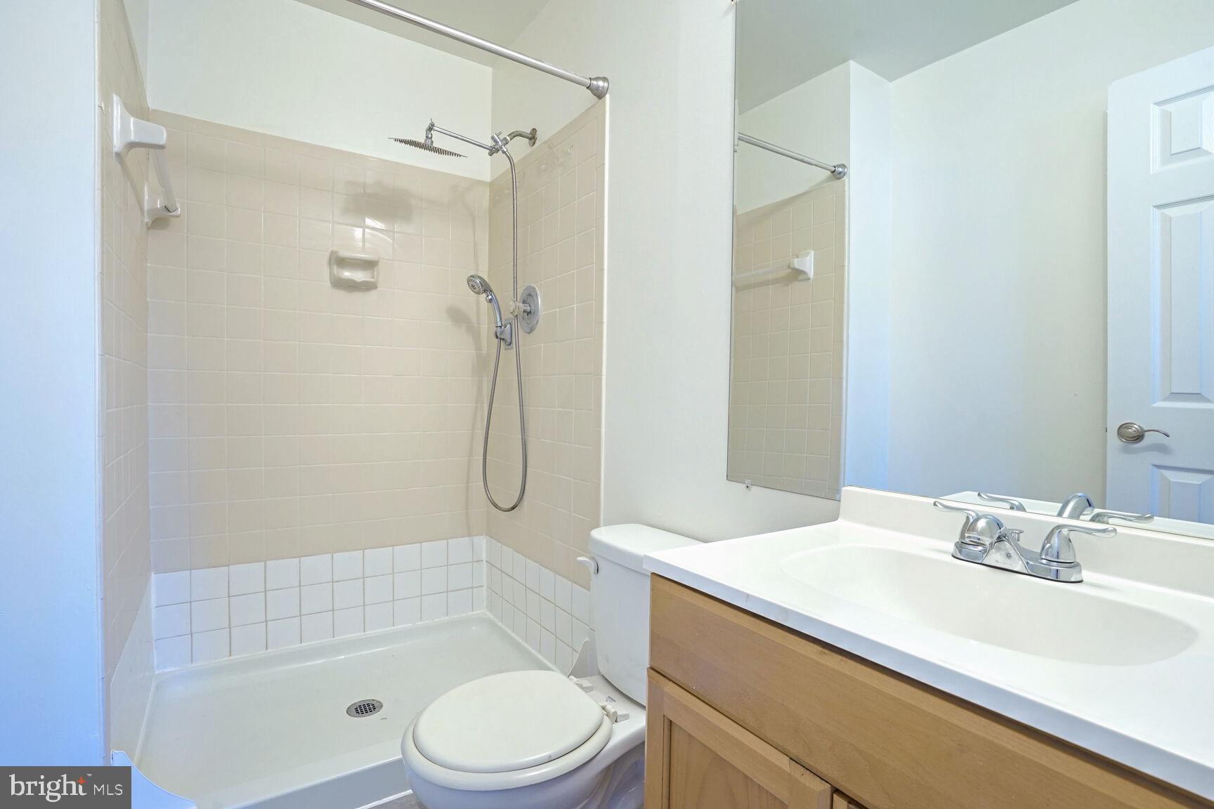 LAKE RIDGE - SPRINGWOODS - Residential Lease