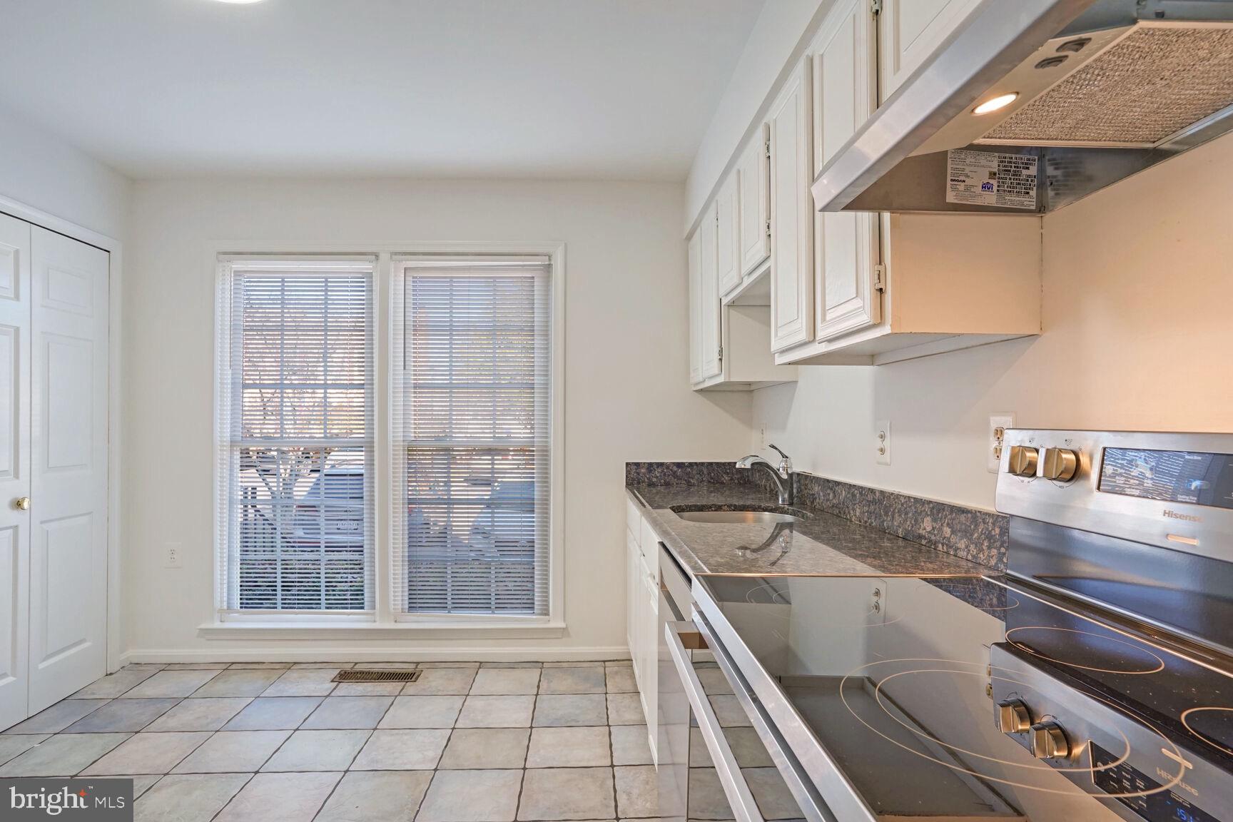 LAKE RIDGE - SPRINGWOODS - Residential Lease