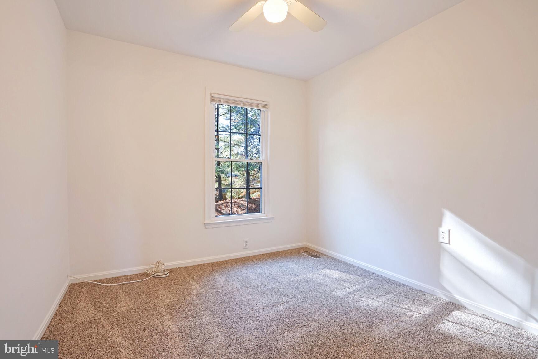 LAKE RIDGE - SPRINGWOODS - Residential Lease