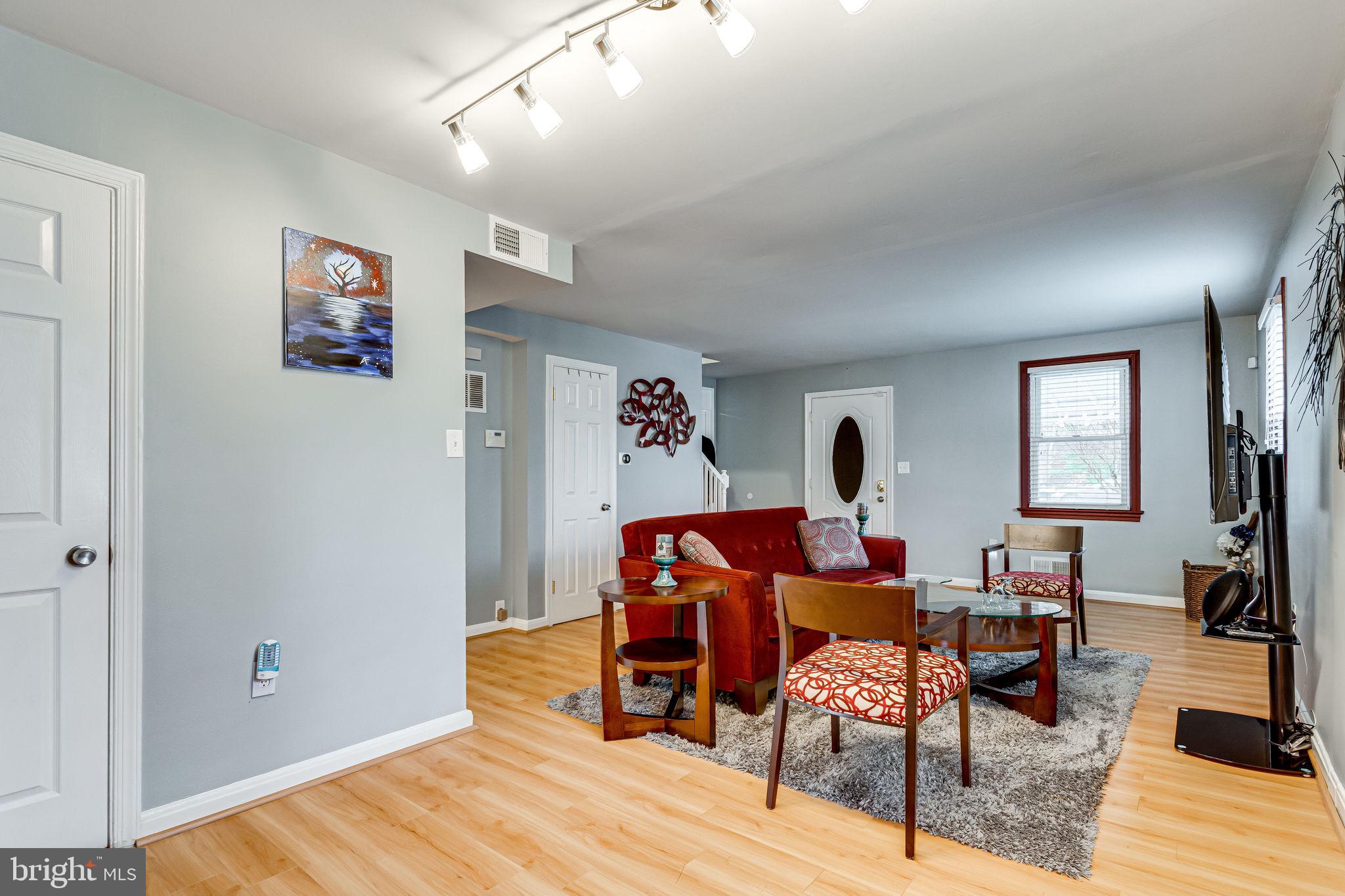 RIVERDALE PARK - Residential