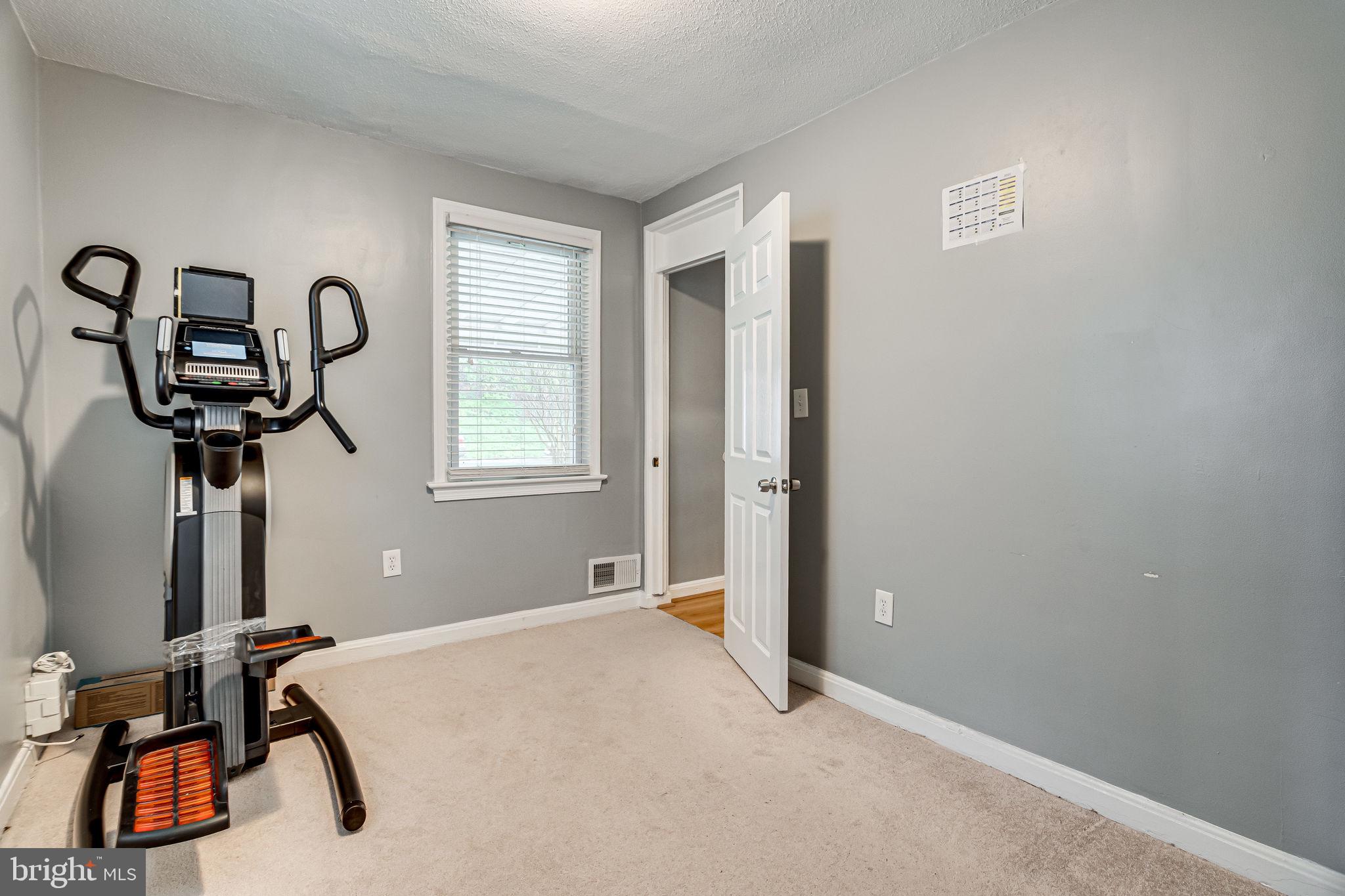 RIVERDALE PARK - Residential