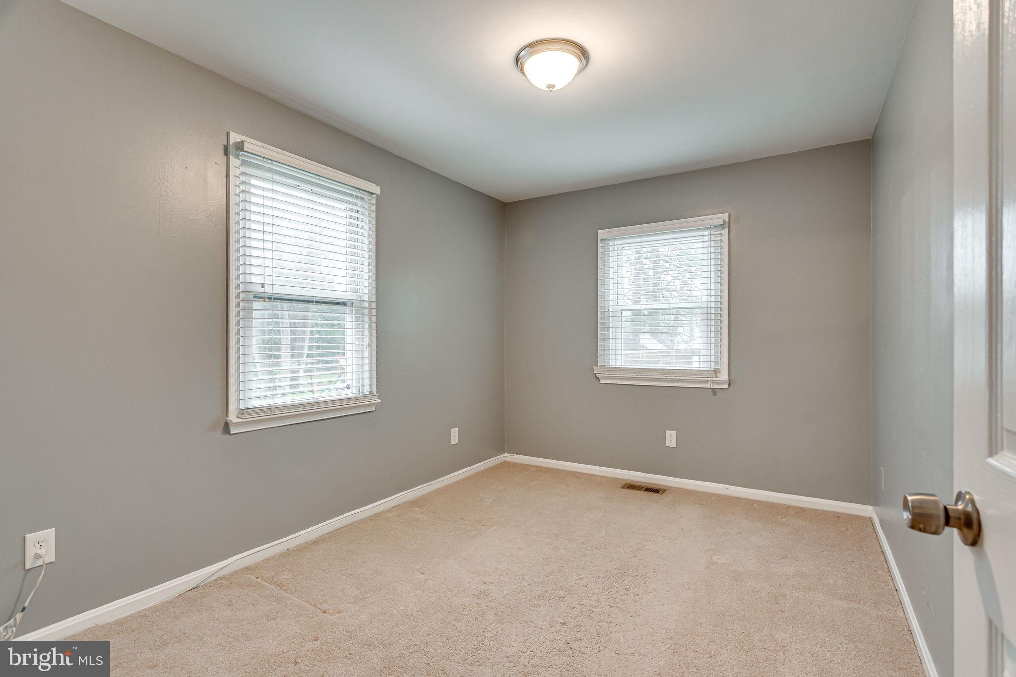 RIVERDALE PARK - Residential