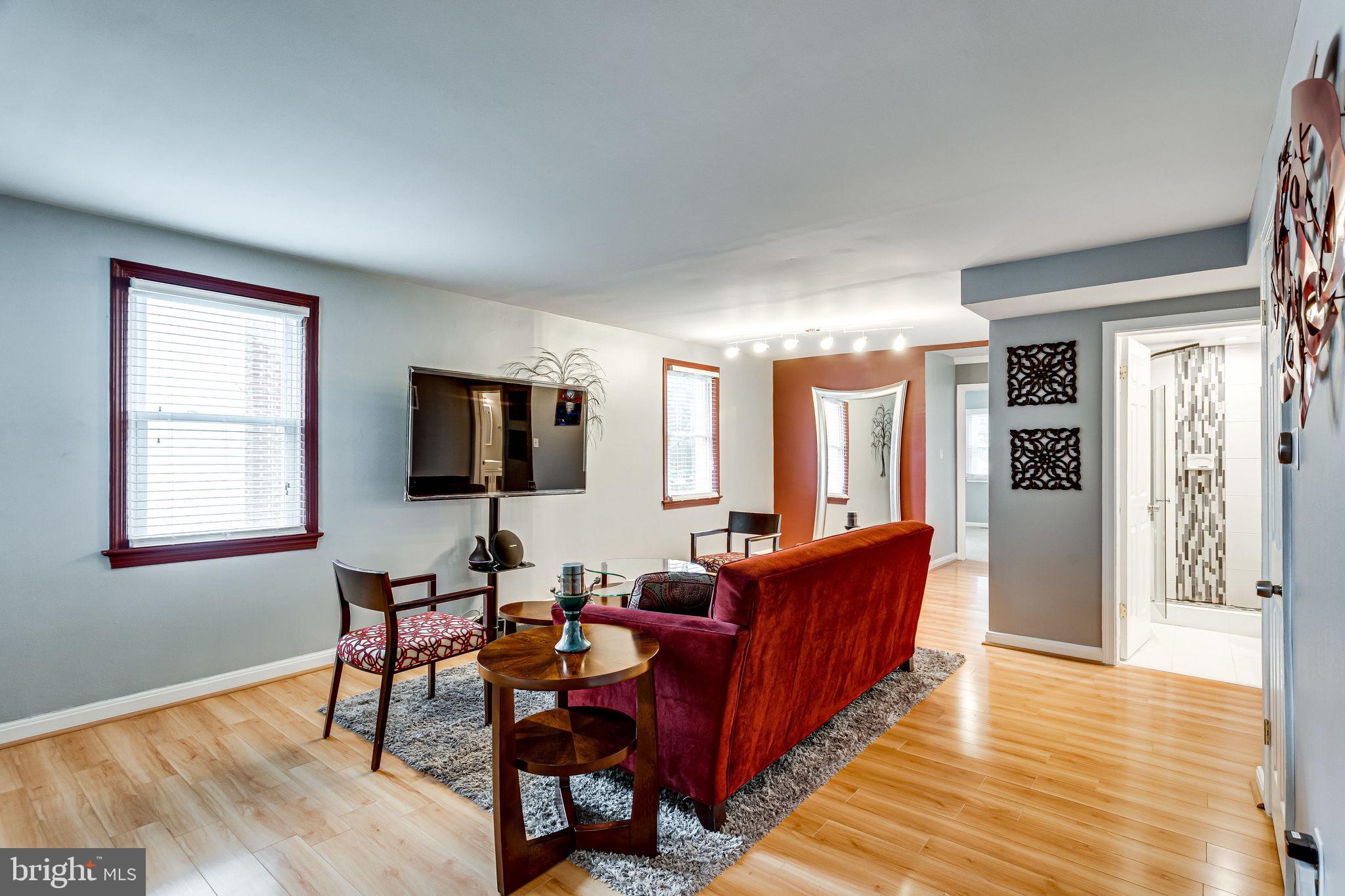 RIVERDALE PARK - Residential