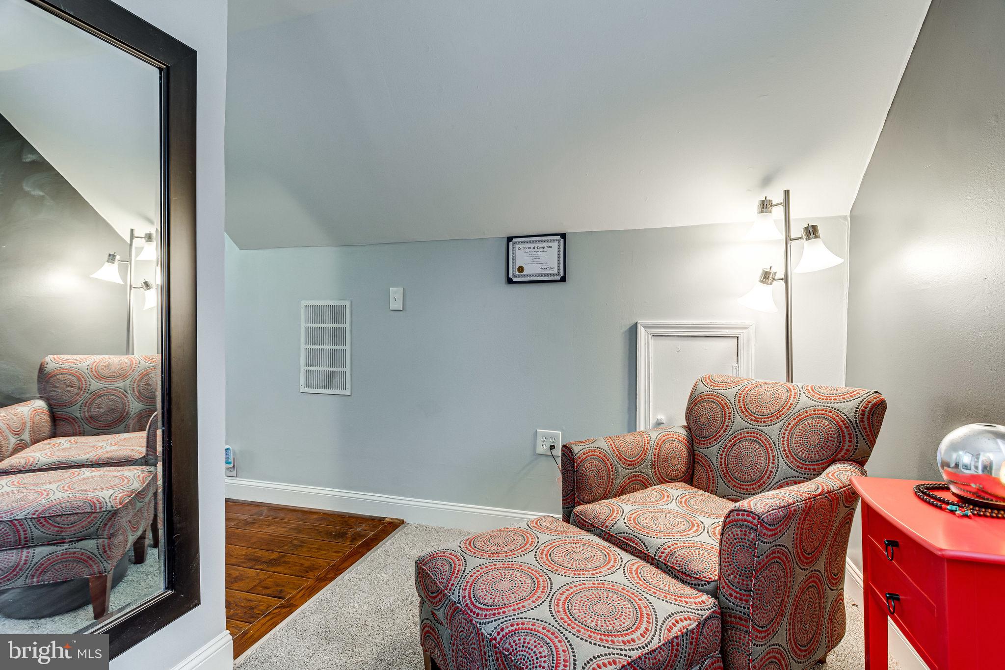 RIVERDALE PARK - Residential