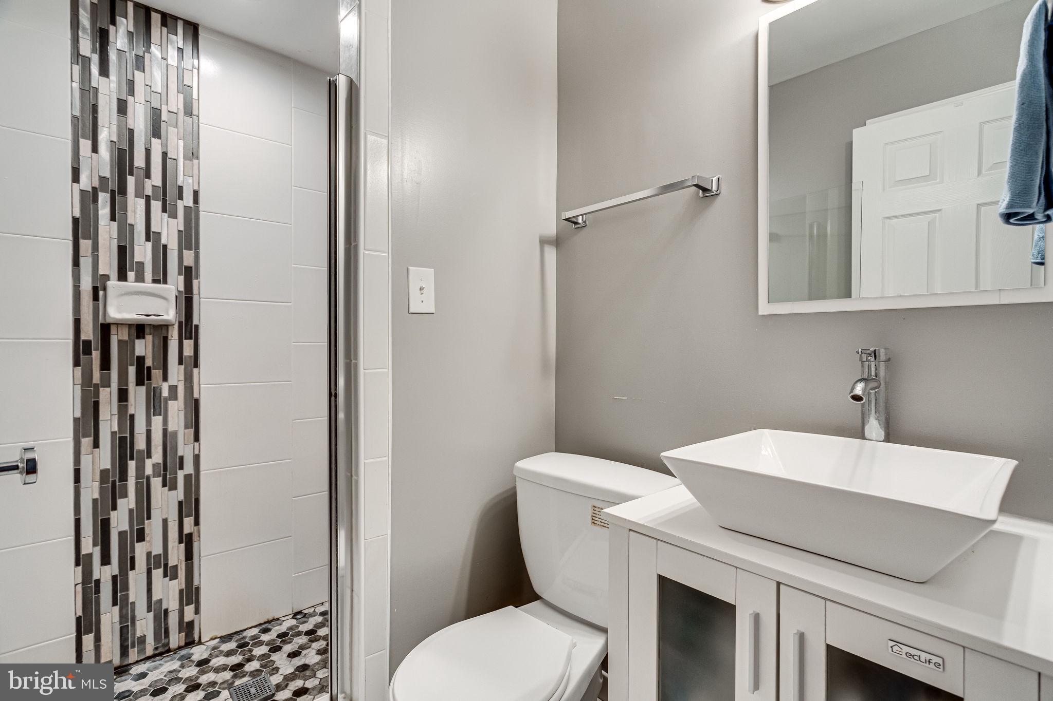 RIVERDALE PARK - Residential