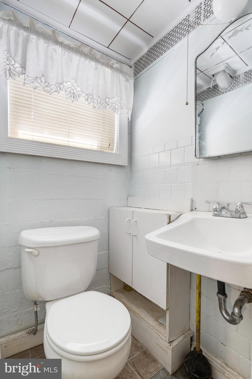 HILLENDALE PARK - Residential