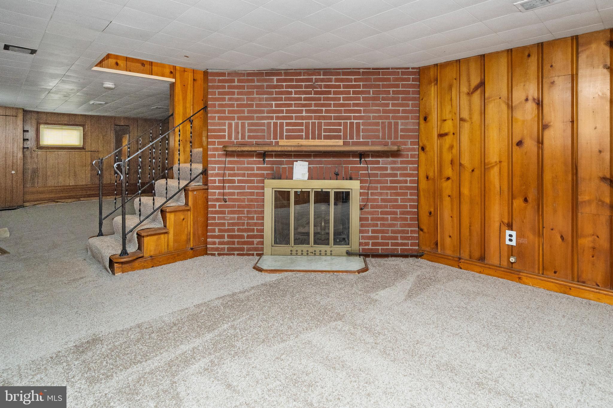 HILLENDALE PARK - Residential