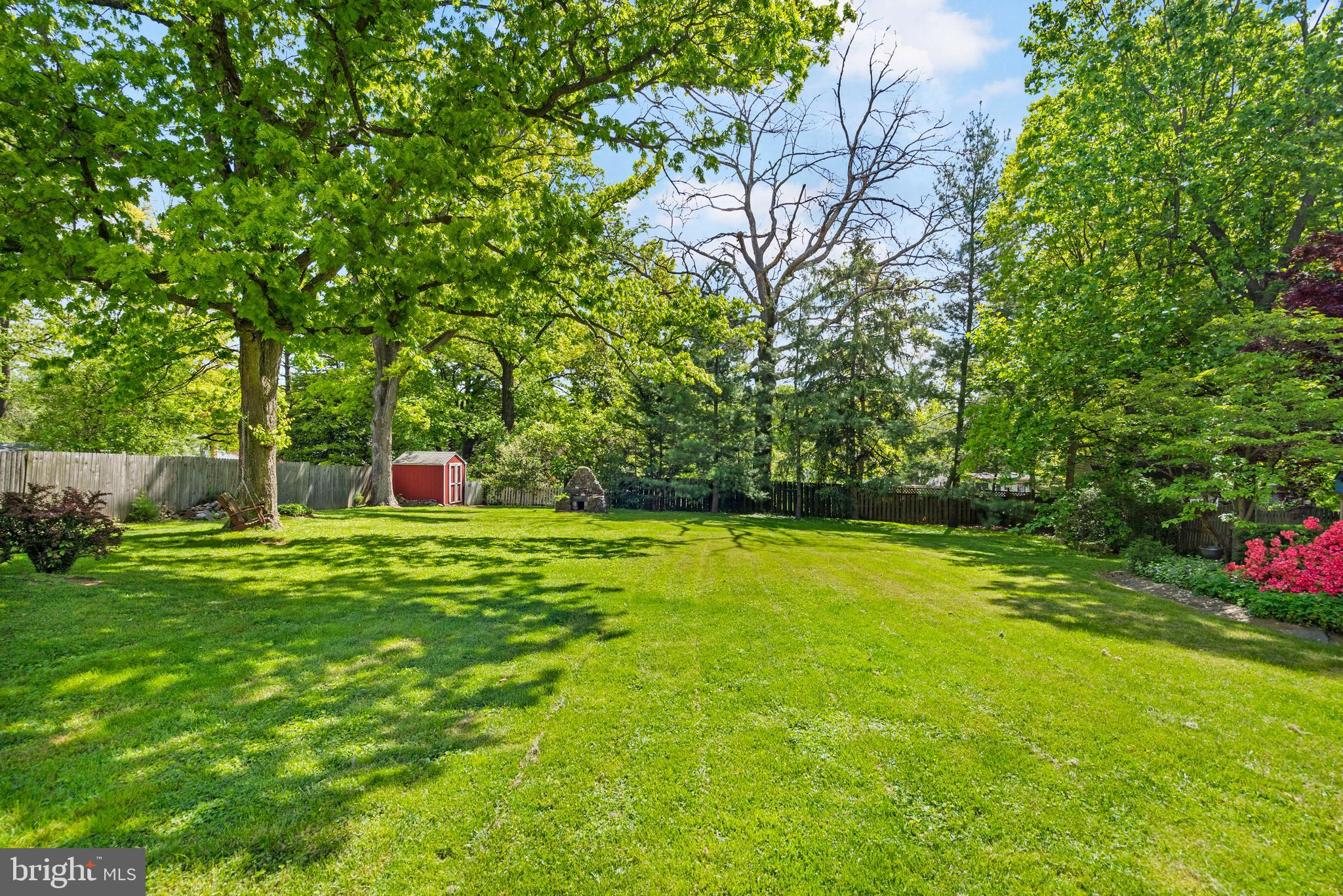 HILLENDALE PARK - Residential