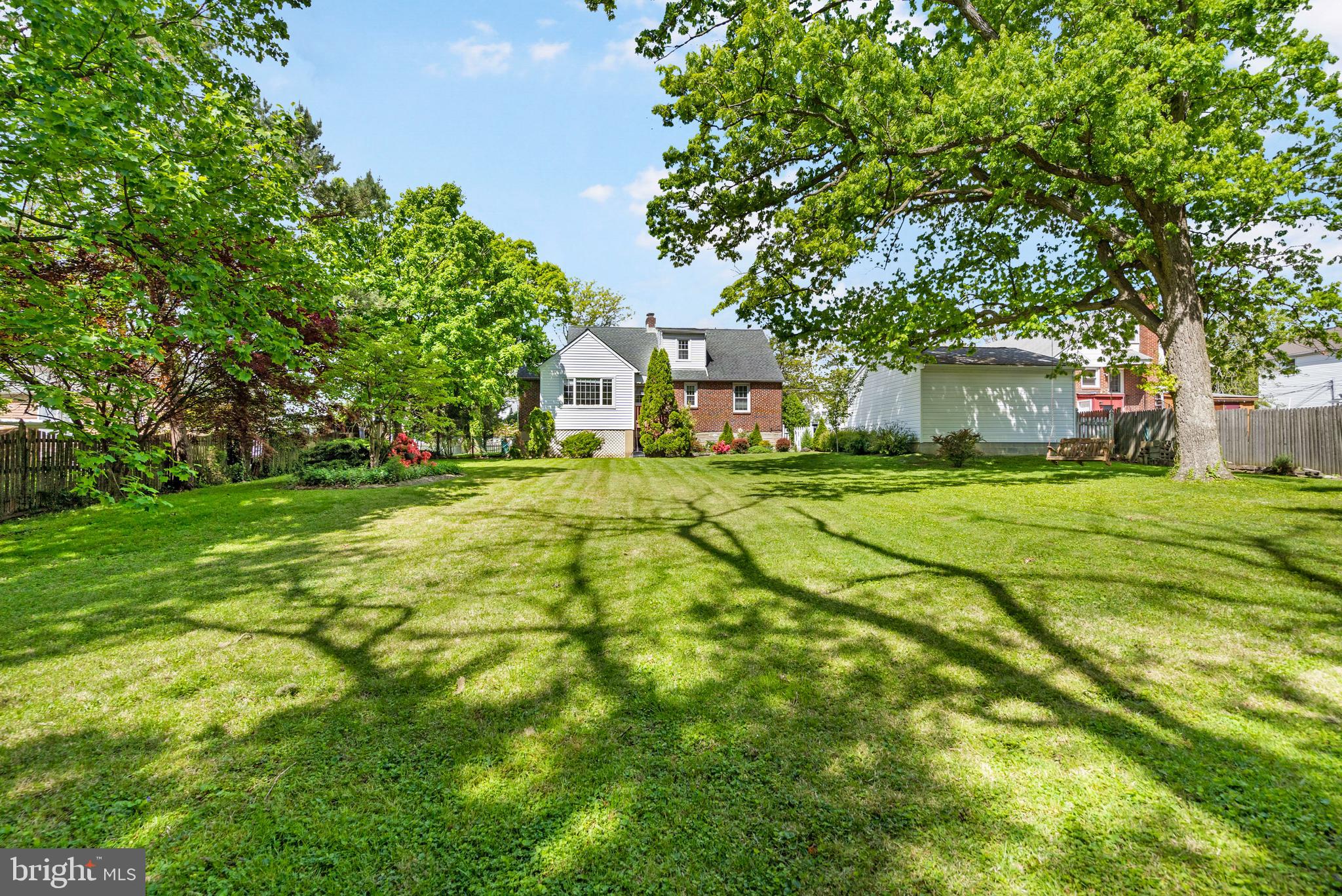 HILLENDALE PARK - Residential