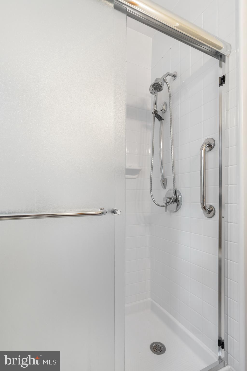 HILLENDALE PARK - Residential