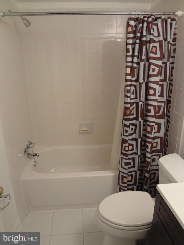 FOXCROFT COLONY - Residential Lease