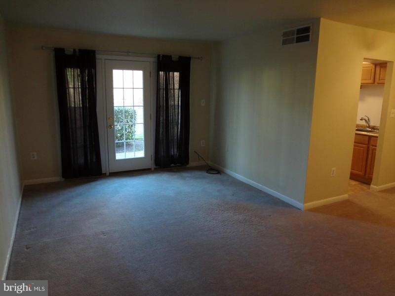 FOXCROFT COLONY - Residential Lease