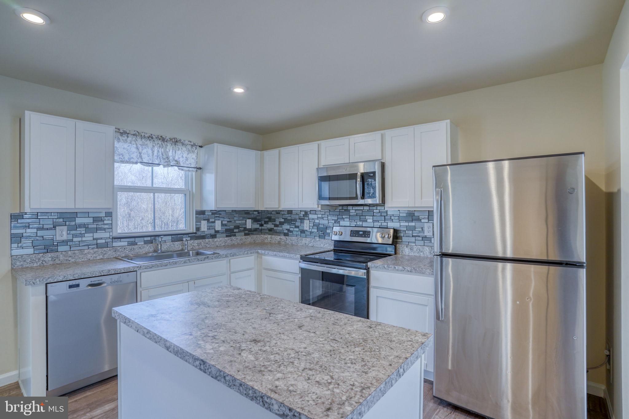 SPRING OAKS - Residential