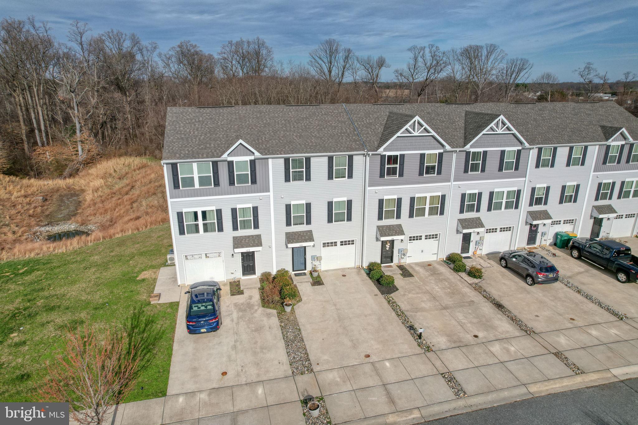 SPRING OAKS - Residential