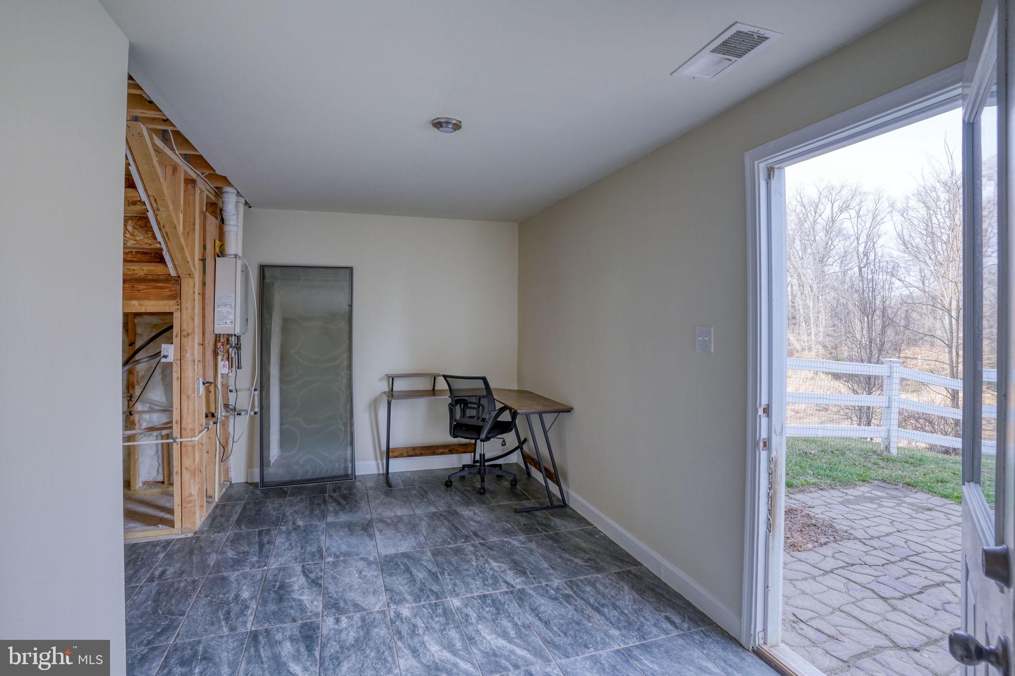 SPRING OAKS - Residential