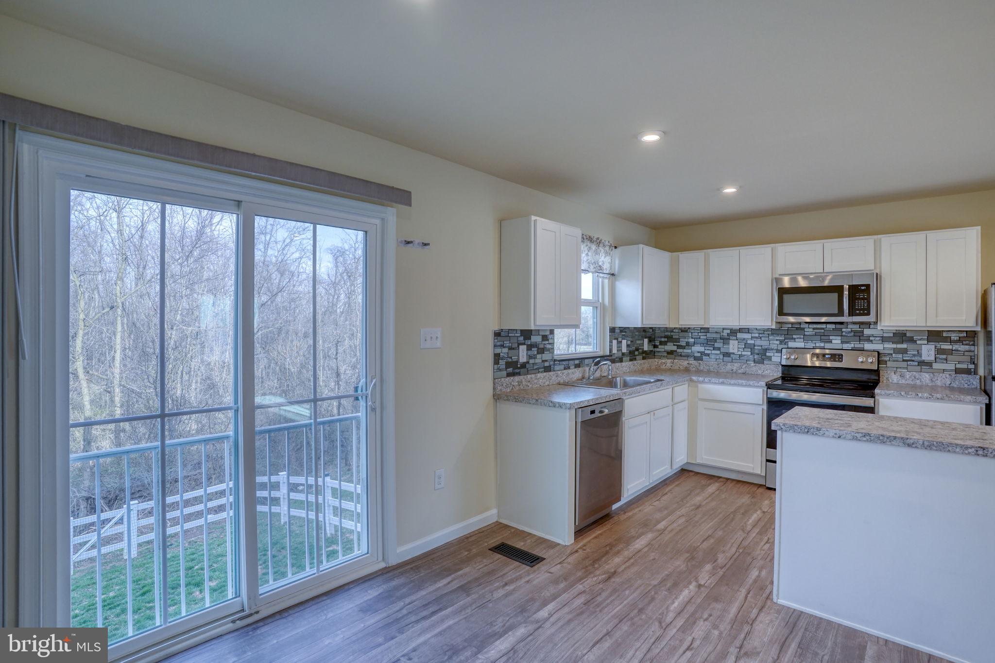 SPRING OAKS - Residential