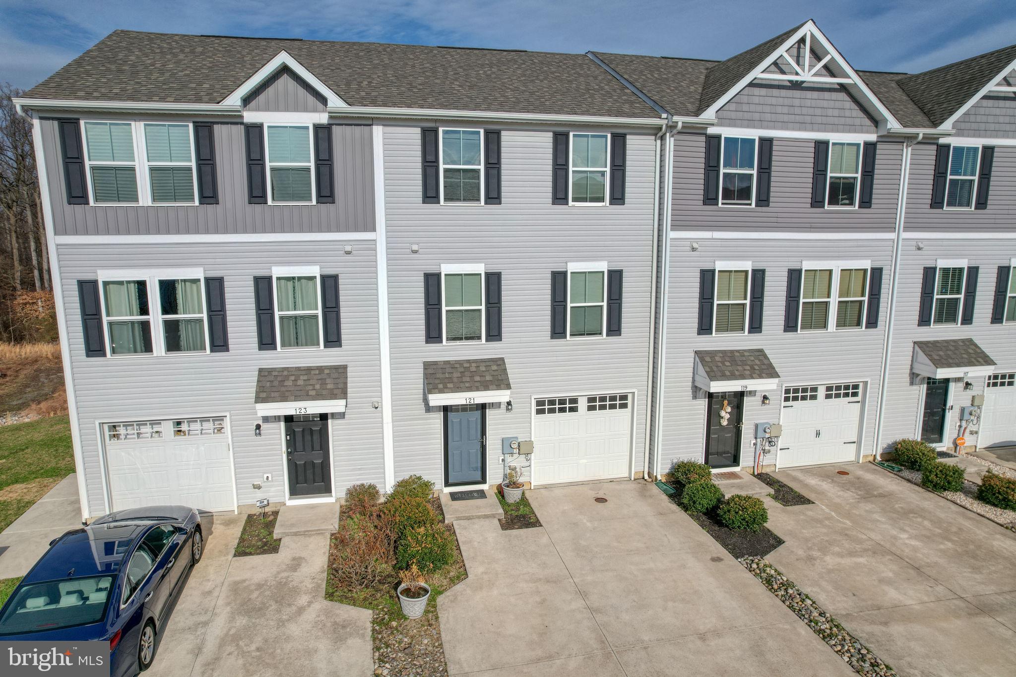 SPRING OAKS - Residential