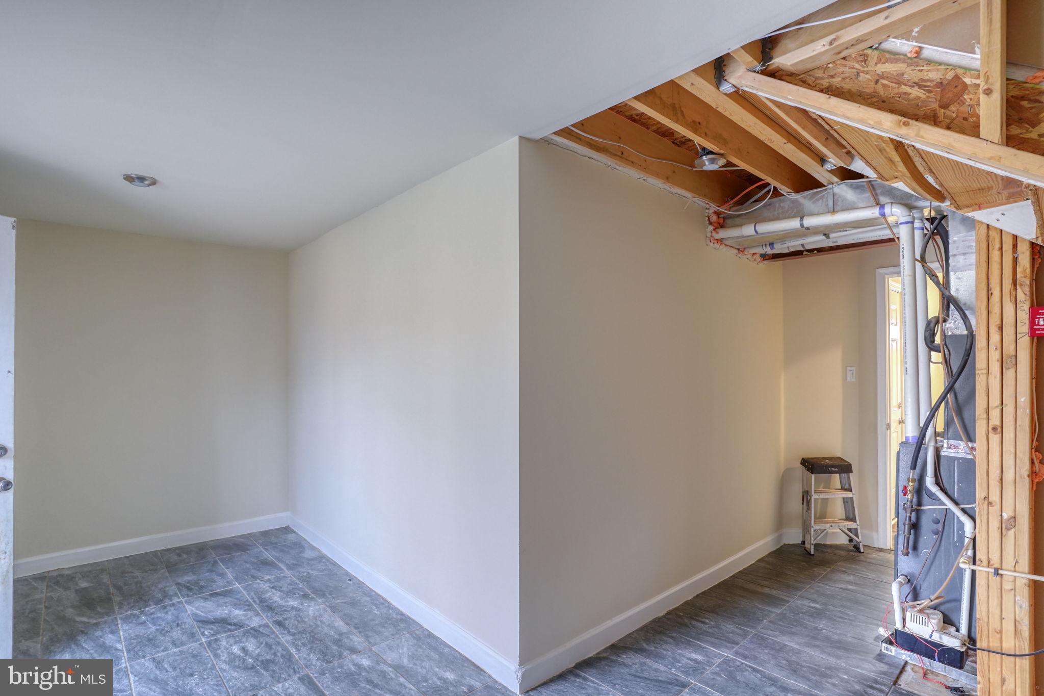 SPRING OAKS - Residential